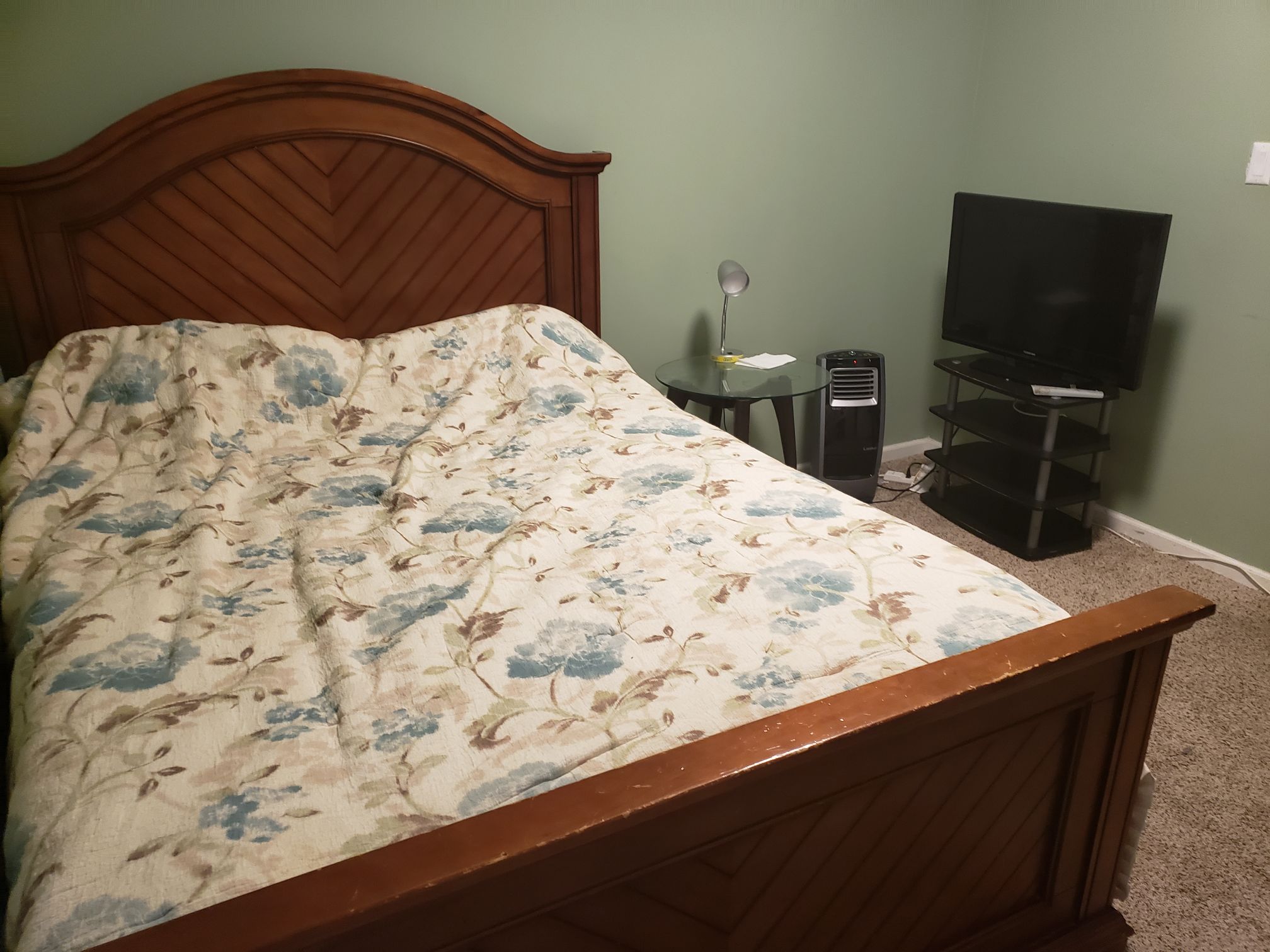 Comfortable and Seperate Room1 in a friendly place in South, Newark
