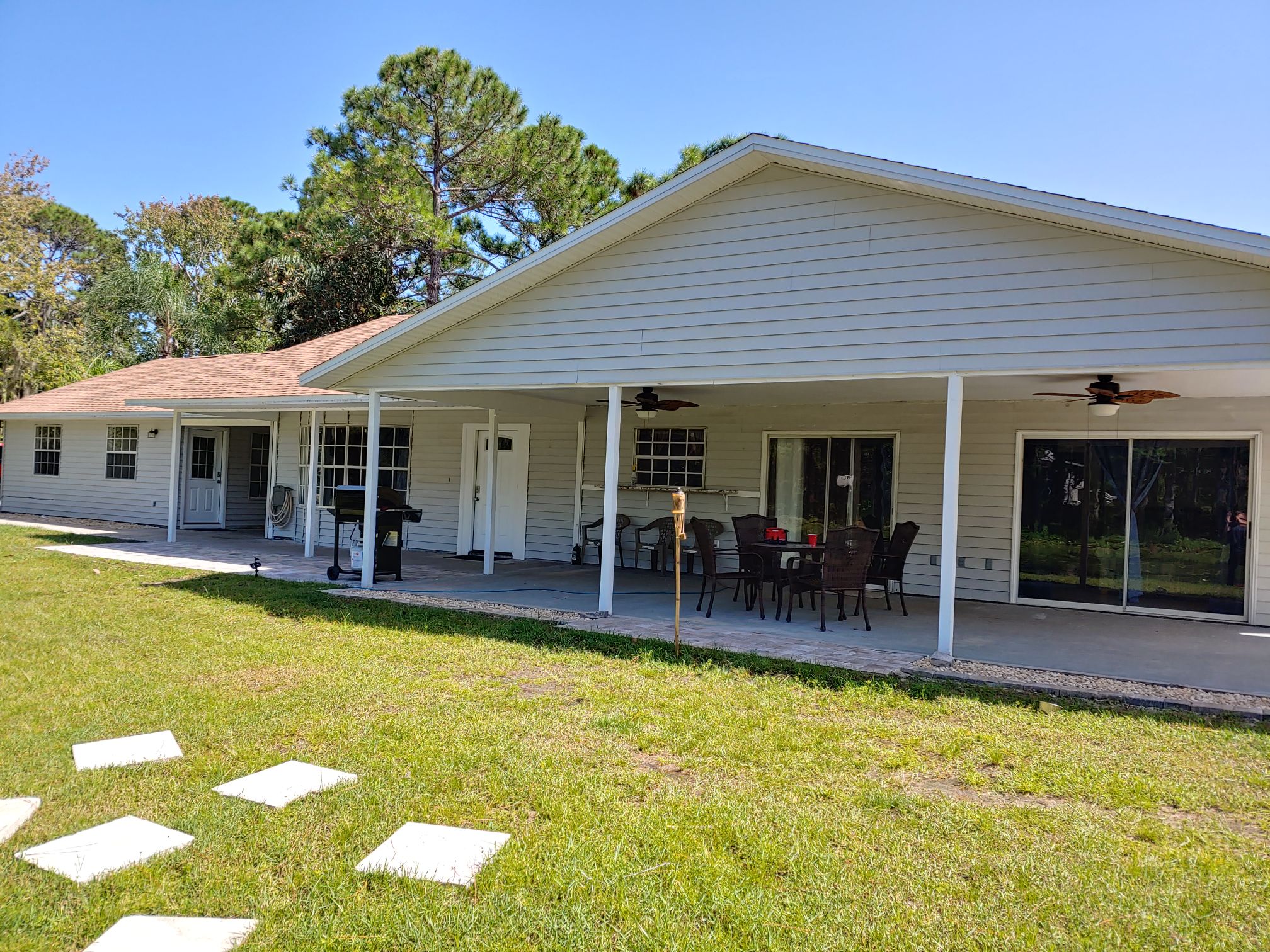 Chase Hammock Lake House Houses for Rent in Merritt Island, Florida