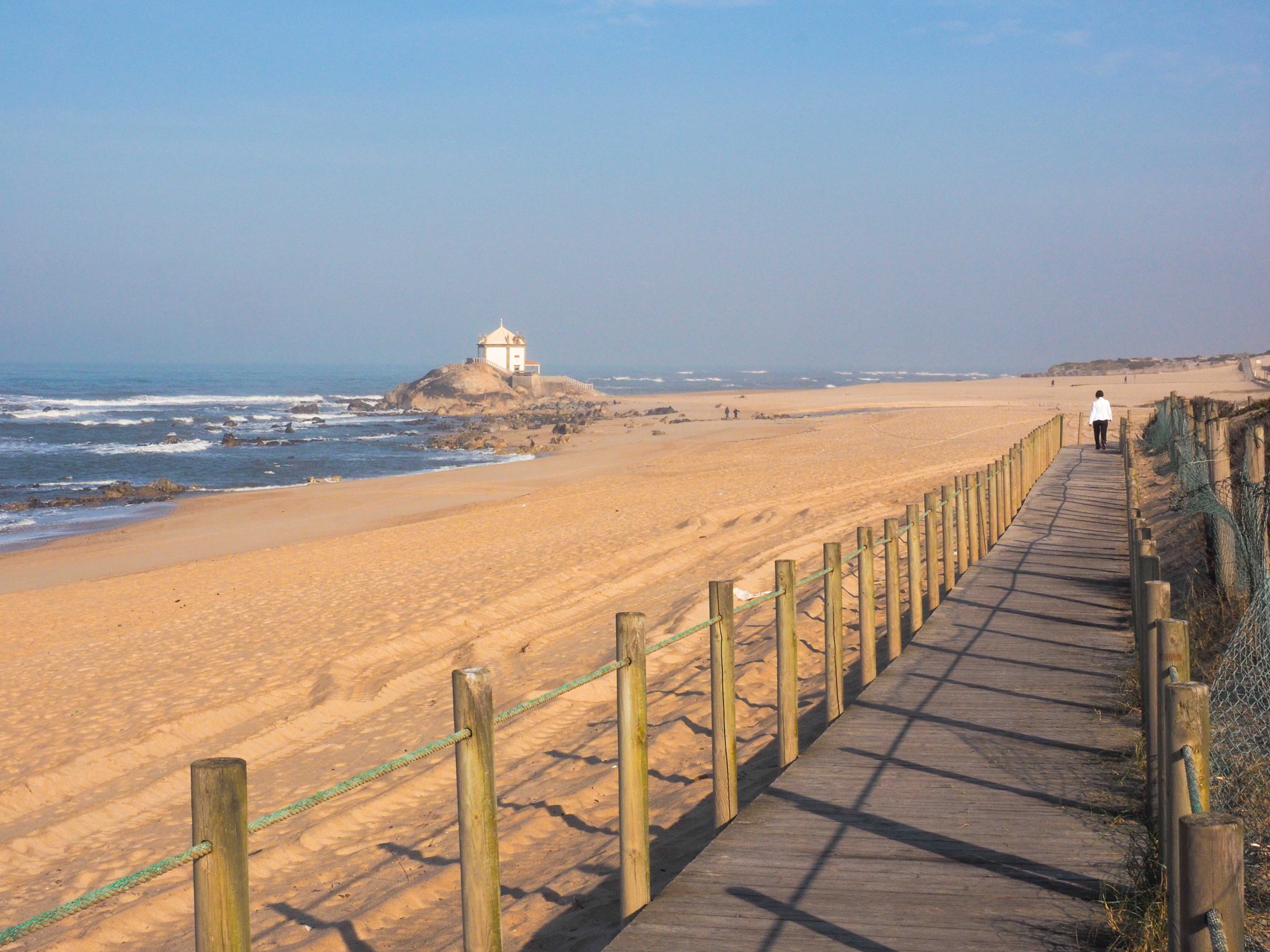 Oporto Beach House Houses for Rent in Arcozelo, Porto, Portugal