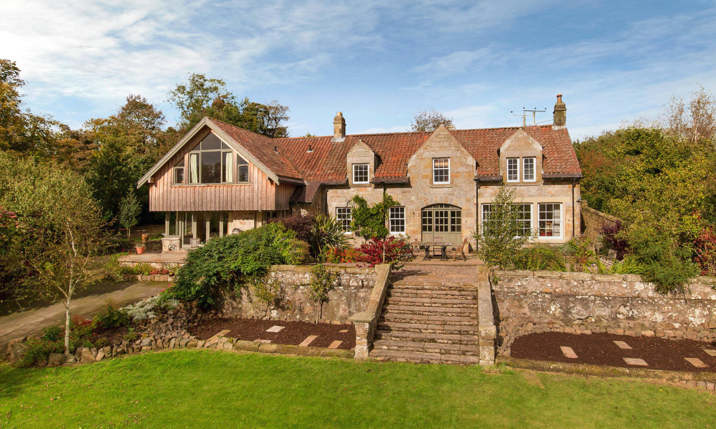 Bright, Spacious Country House near Loch Leven Houses for Rent in