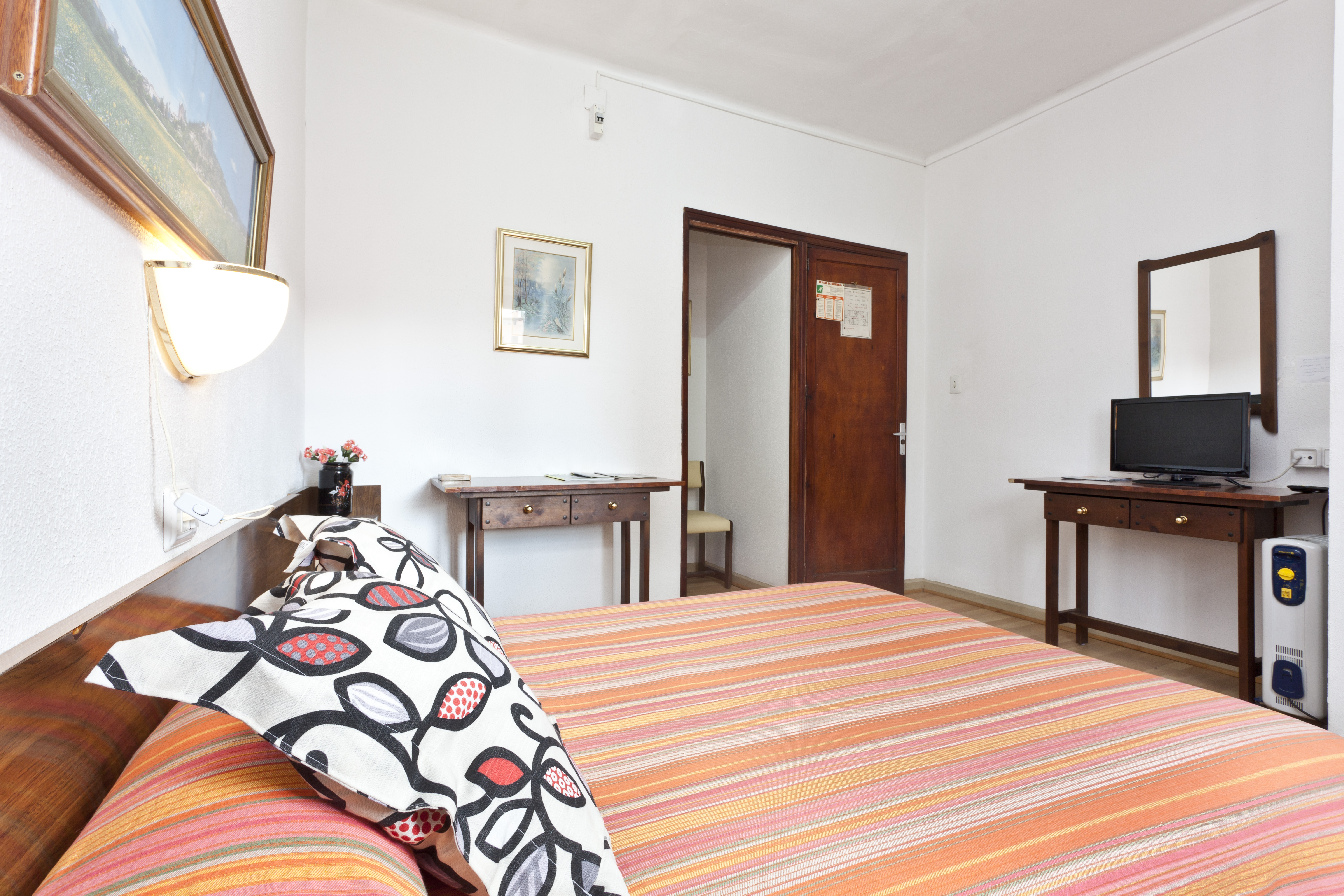 Hostal jaime jaume ( room in Palma ) H/174 in Llucmajor, Mallorca