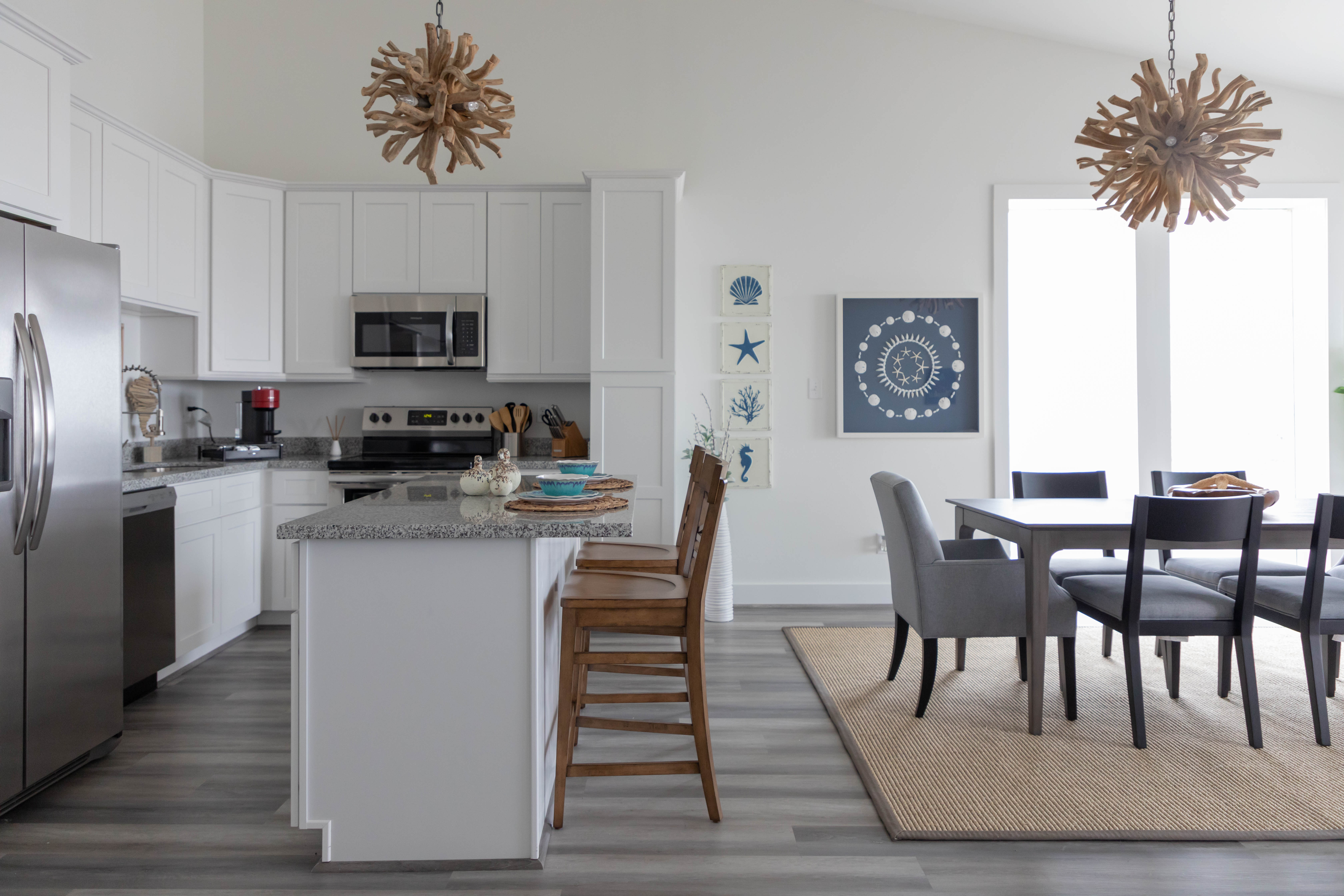 NEWLY RENOVATED Pier 6 Deluxe Bungalow 2! Condominiums for Rent in