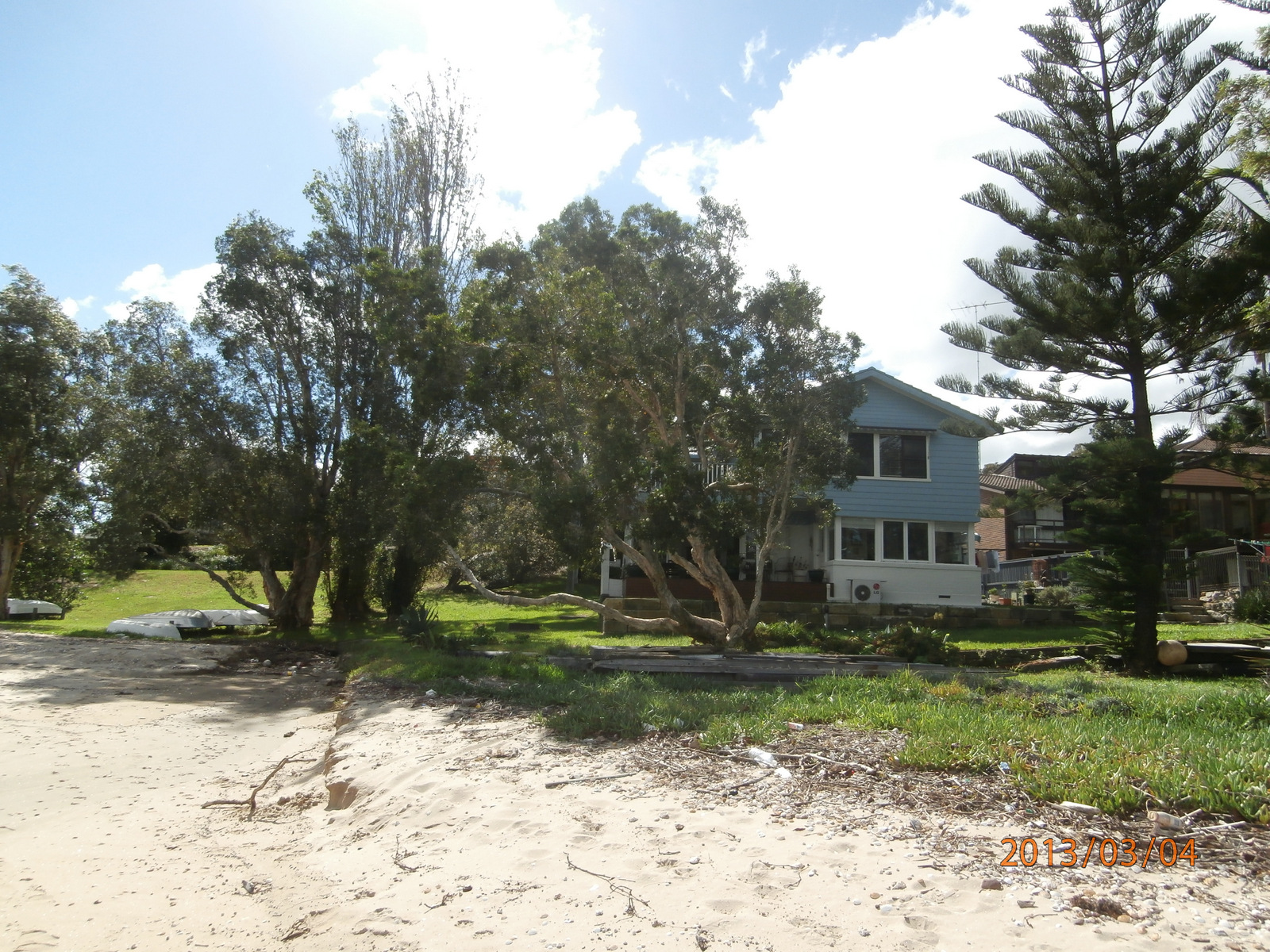 WATERFRONT APARTMENT AT PUTNEY, NSW Apartments for Rent in Putney