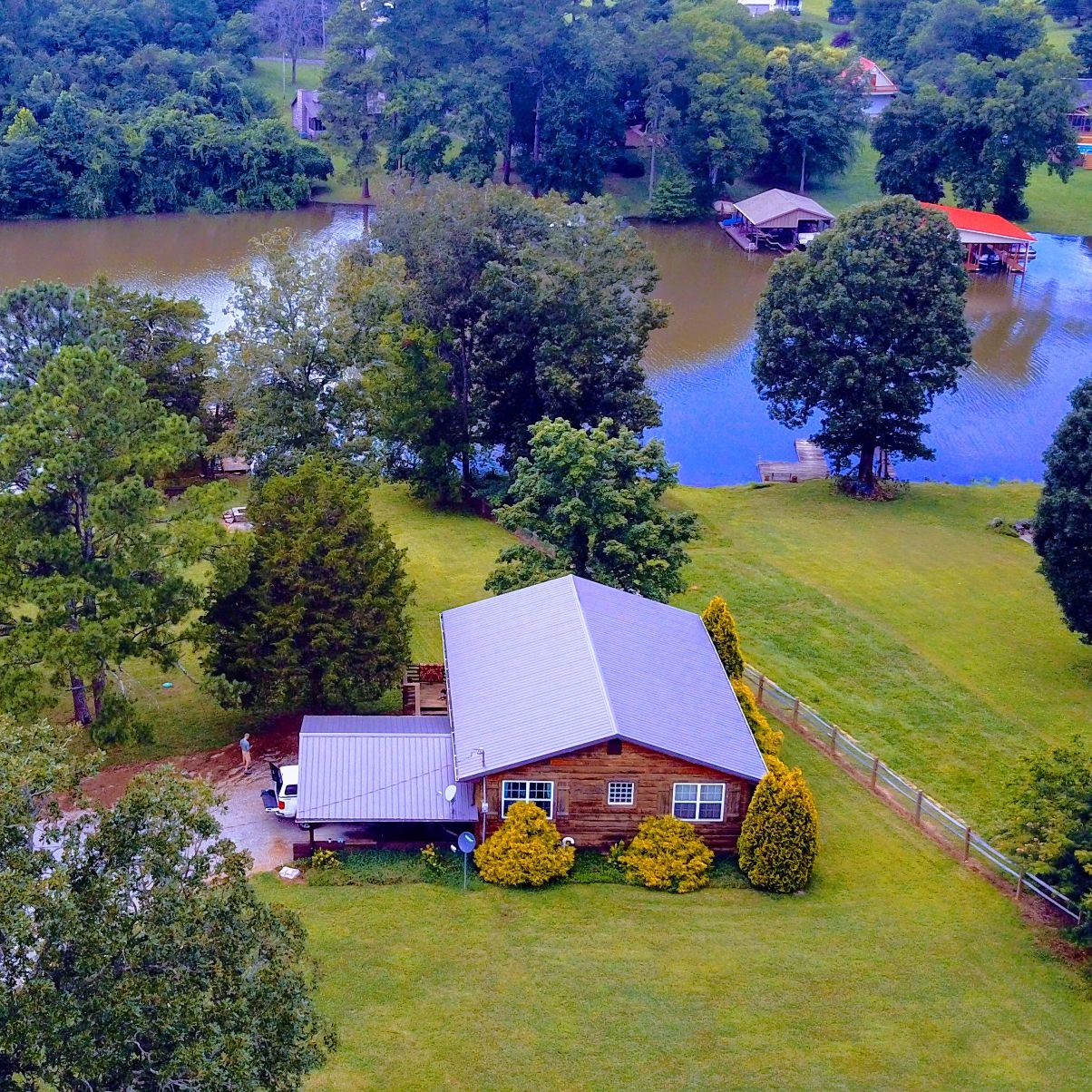 The Lake House Cabins for Rent in Decatur, Tennessee, United States