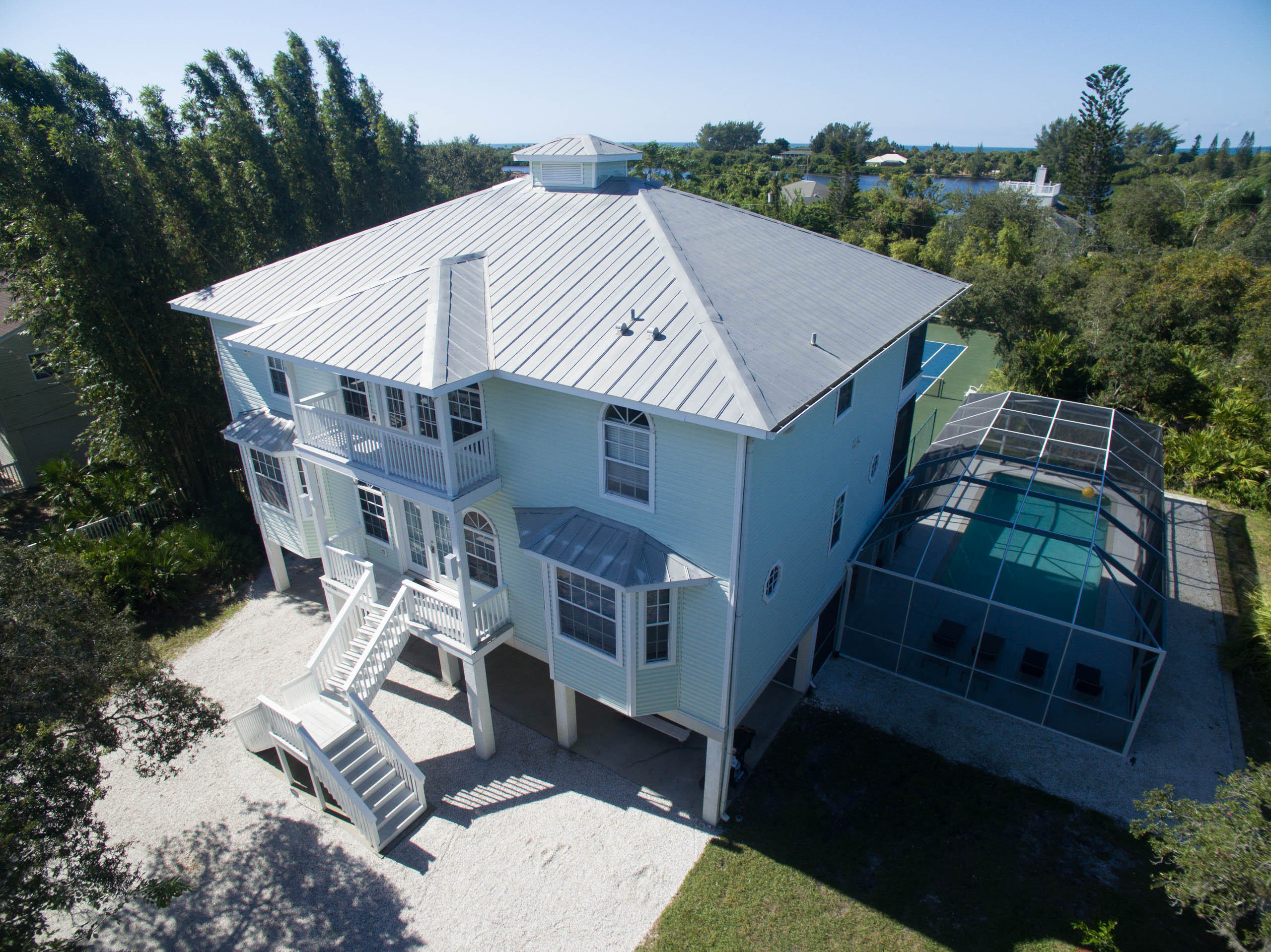 Lemon Bay Luxury 5 BR Villa with Pool&Tennis Court Houses for Rent in