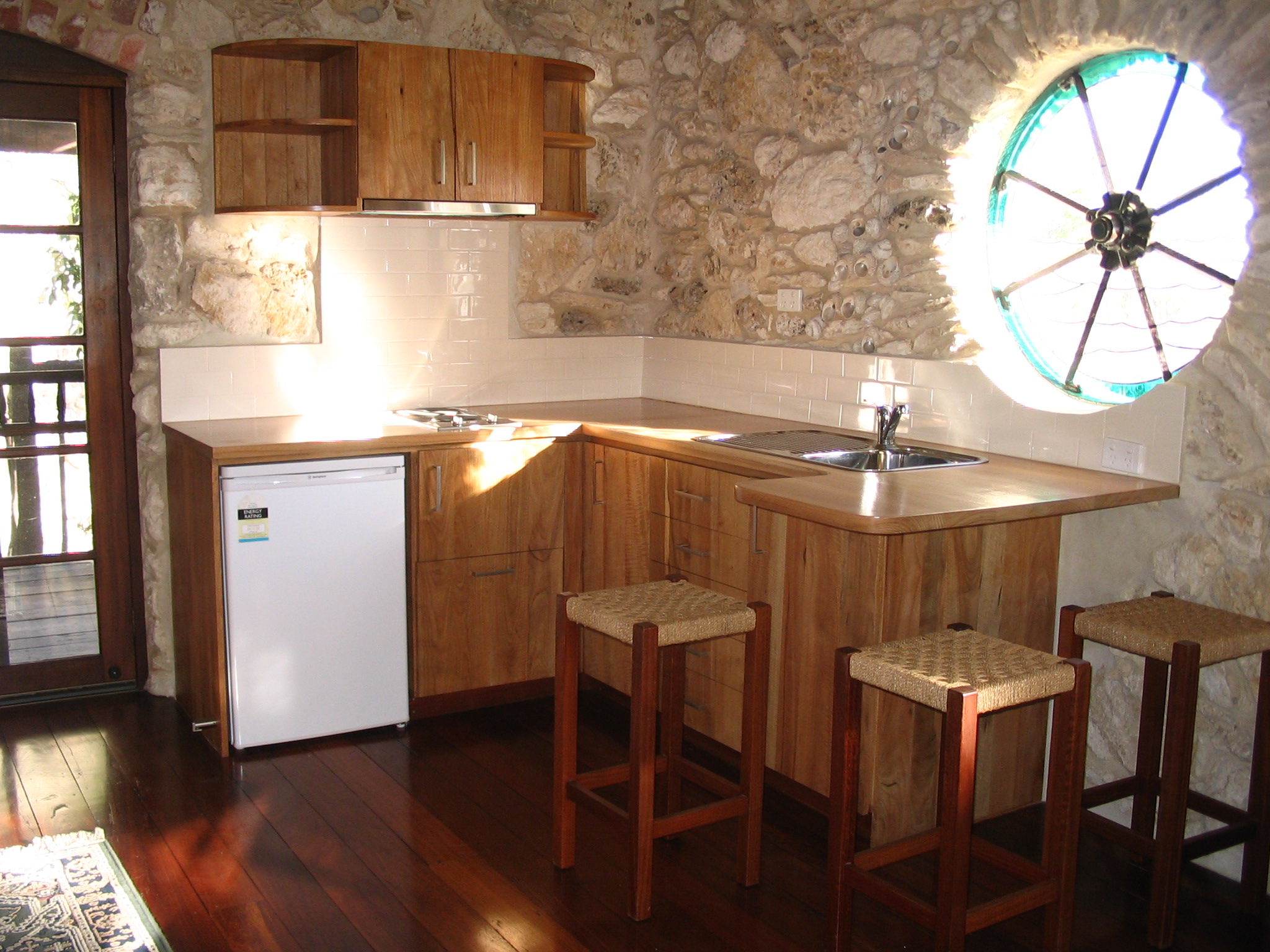 Peppi Grove Beach Limestone Retreat Guesthouses for Rent in