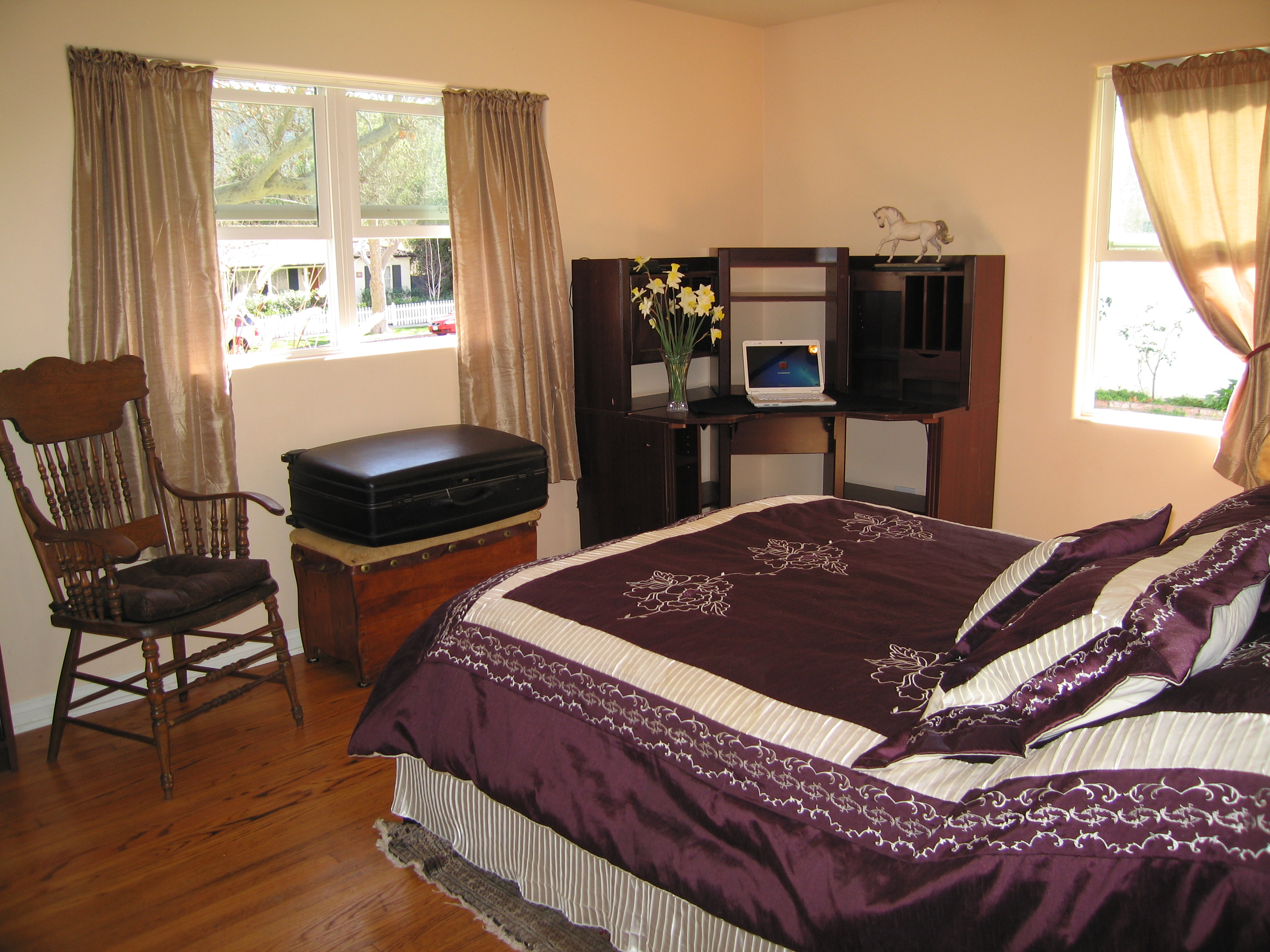 Spacious Private Room near Burbank Studios