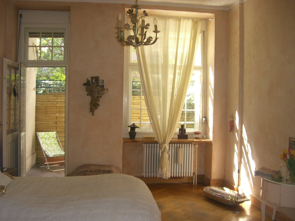Beautiful Country Home Near Savignyplatz in Kantstraße, Berlin