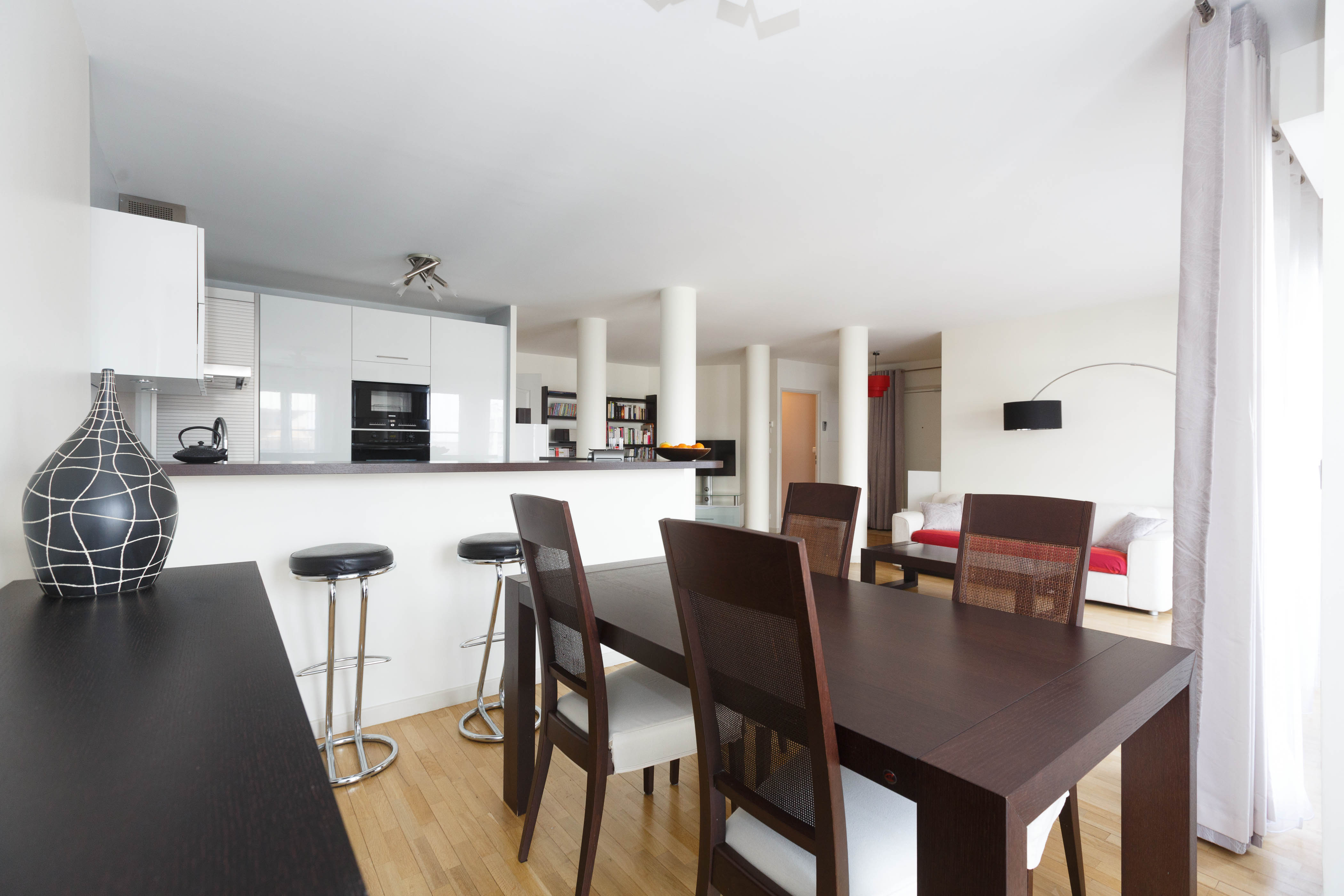 Ideal location to visit Paris ! Apartments for Rent in Courbevoie