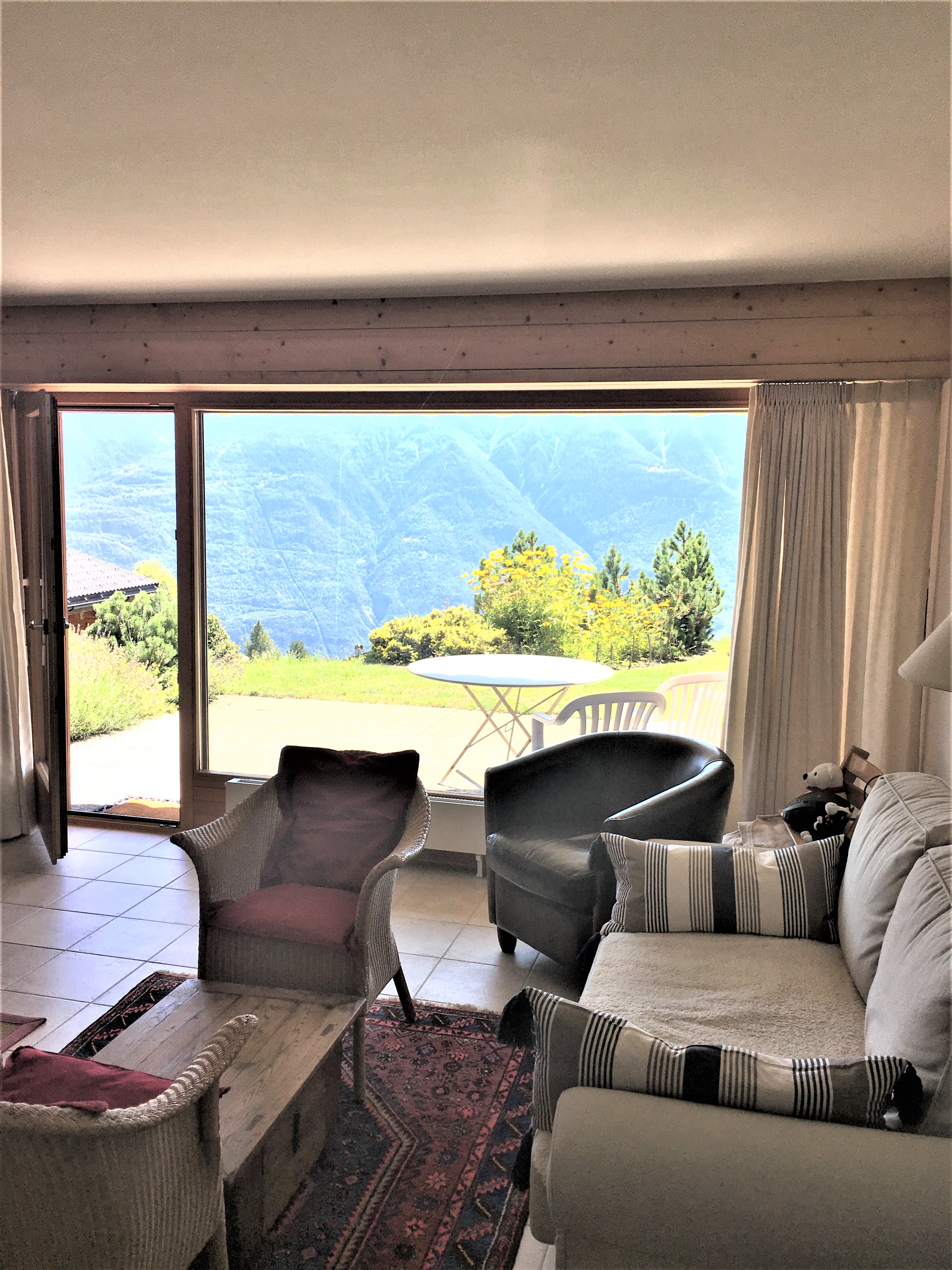 Nice apartment in Ovronnaz - Alps view