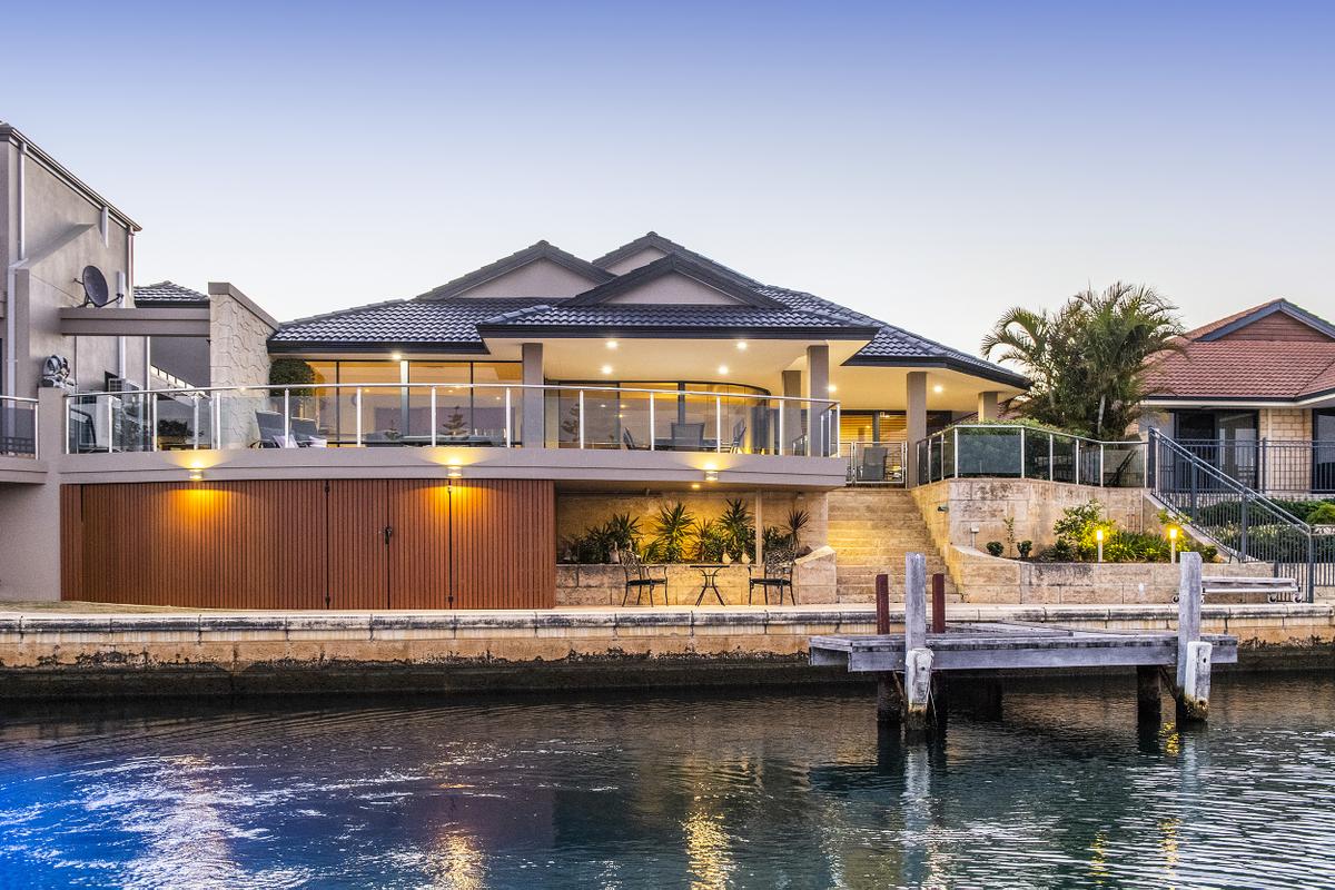 Mandurah Canals Casa Marina Houses For Rent In Halls Head Western mandurah-canals-casa-marina-houses-for-rent-in-halls-head-western
