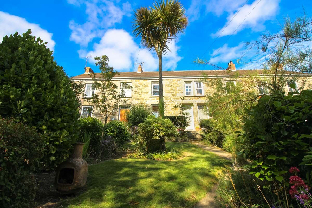 Creekside Cottage, Helford River Houses for Rent in Gweek, United Kingdom Airbnb