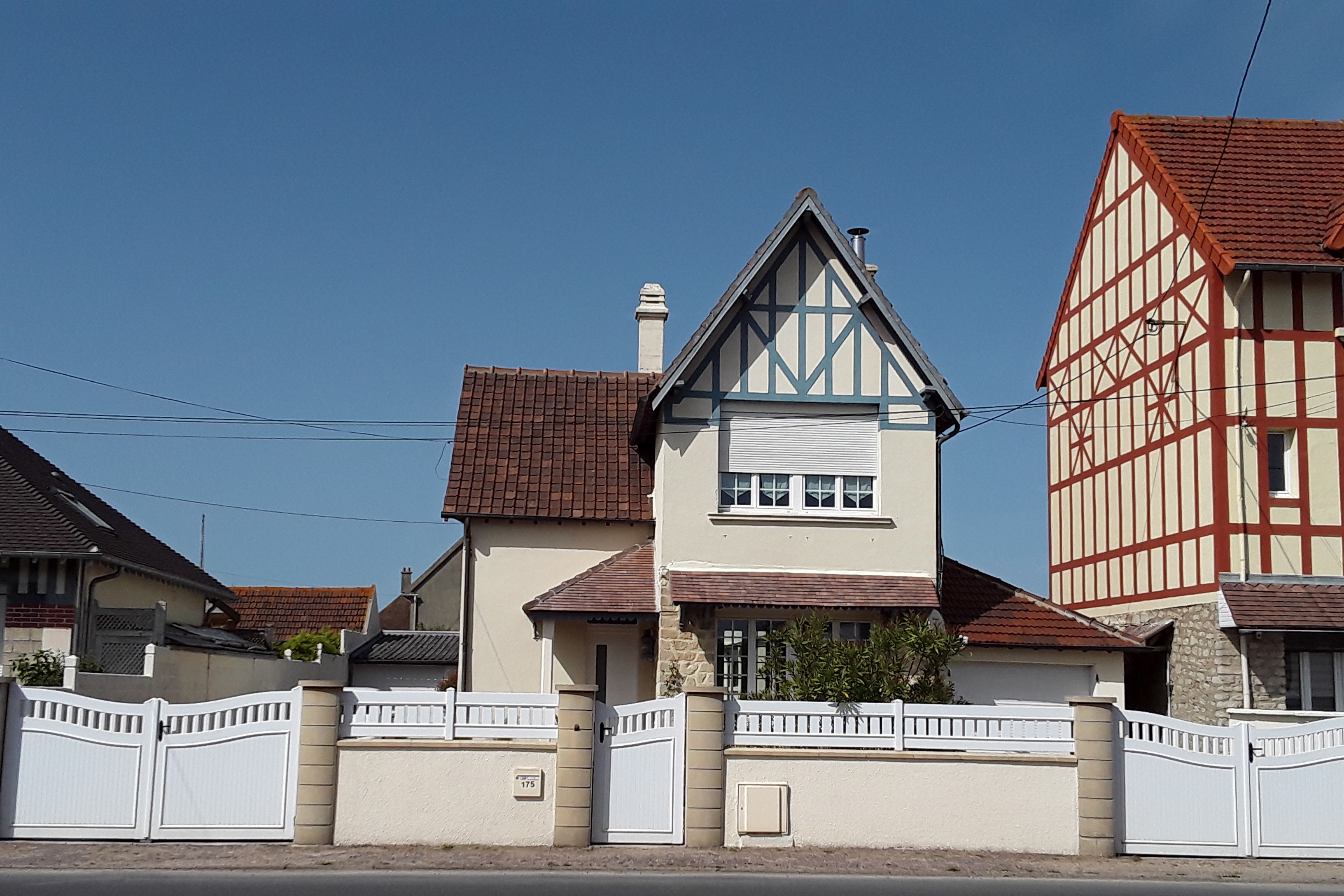 La Mesangere 150 Metres De La Plage Houses For Rent In Hermanville Sur Mer Normandy France