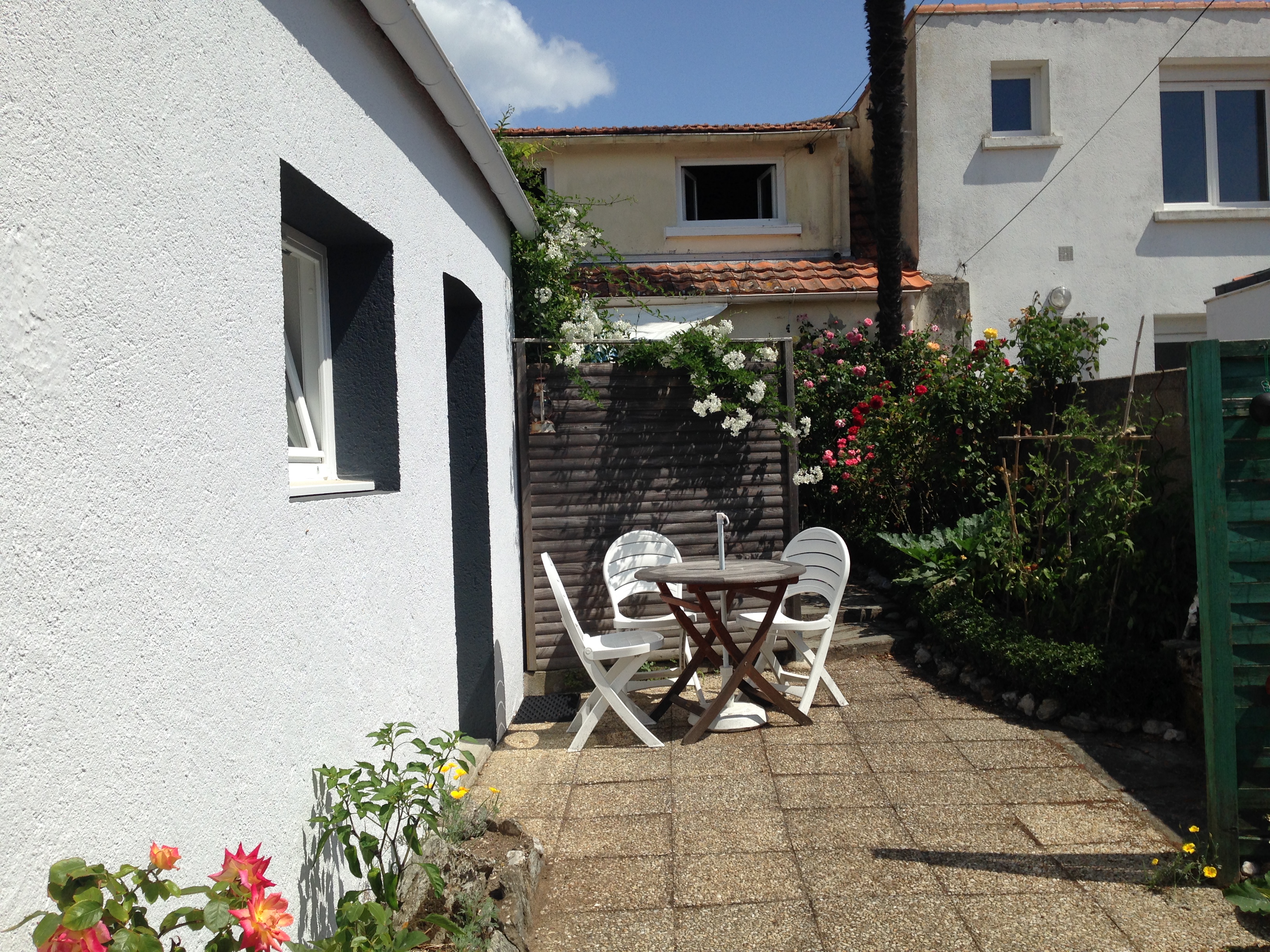 Small seaside house - ranked 1 *