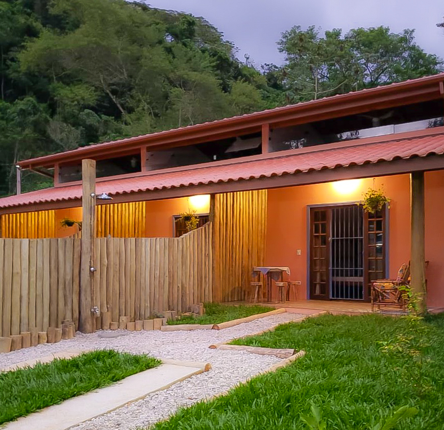 Nani Nui Chalets 1 - Near the beach and waterfall