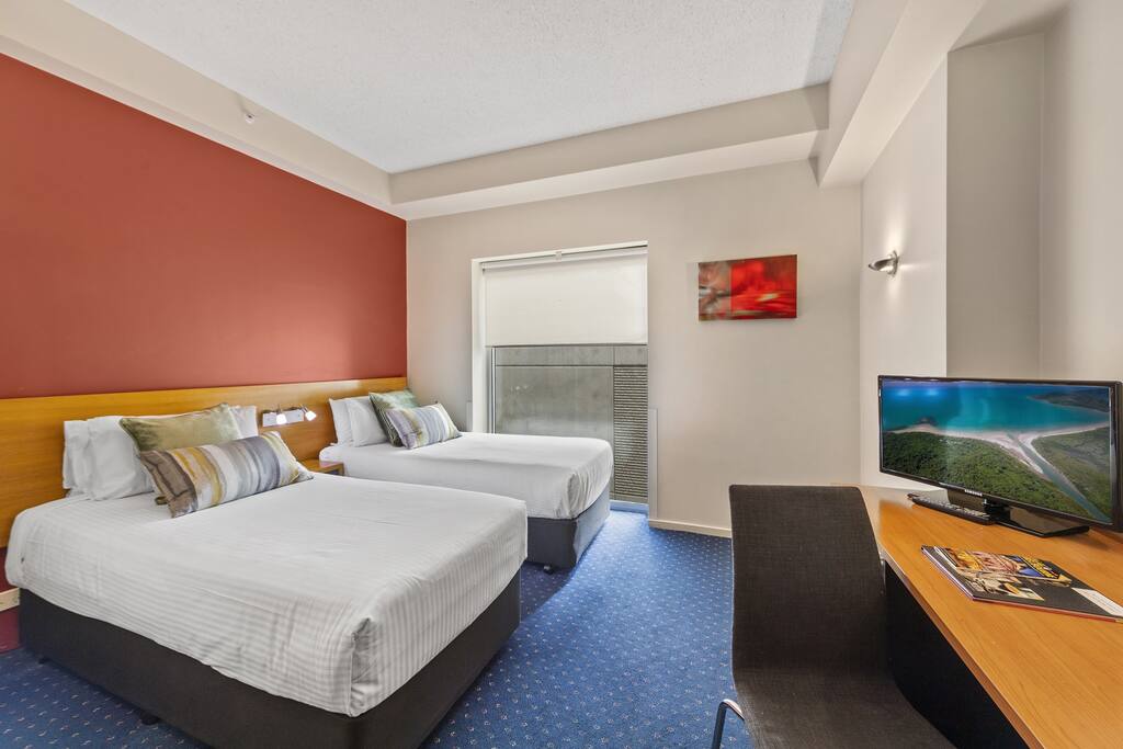 Comfy City Twin Room
