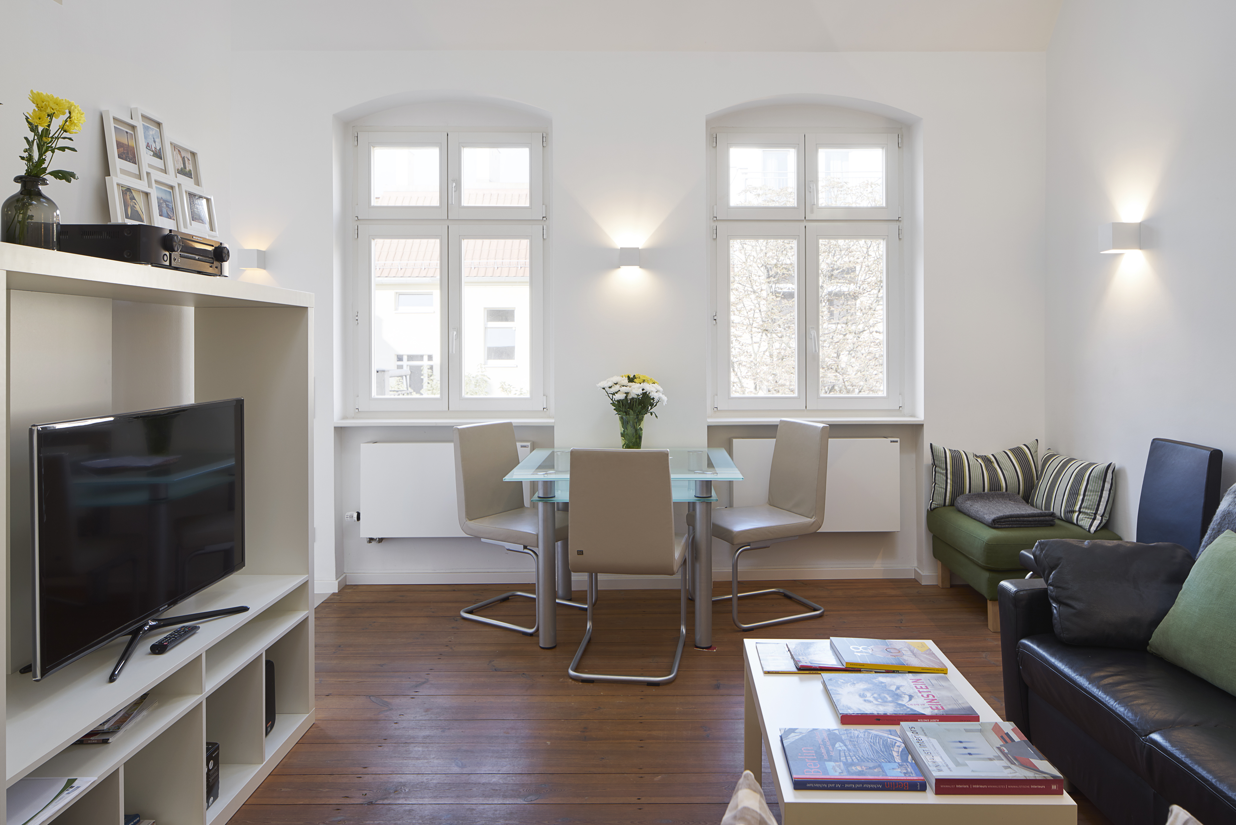 2-storey maisonette : balcony rooftop terrace