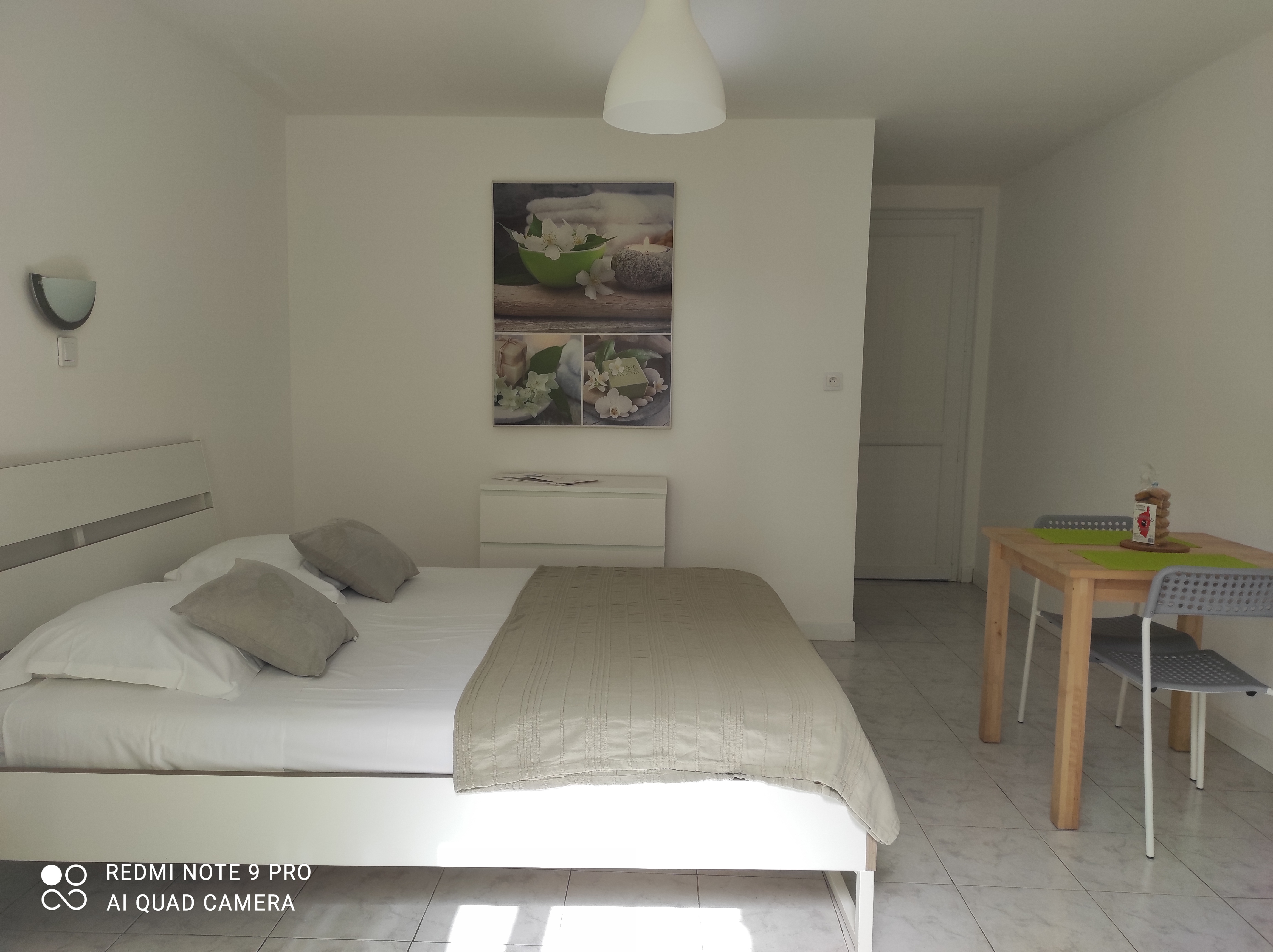 (N°4) studio in residence on the seaside