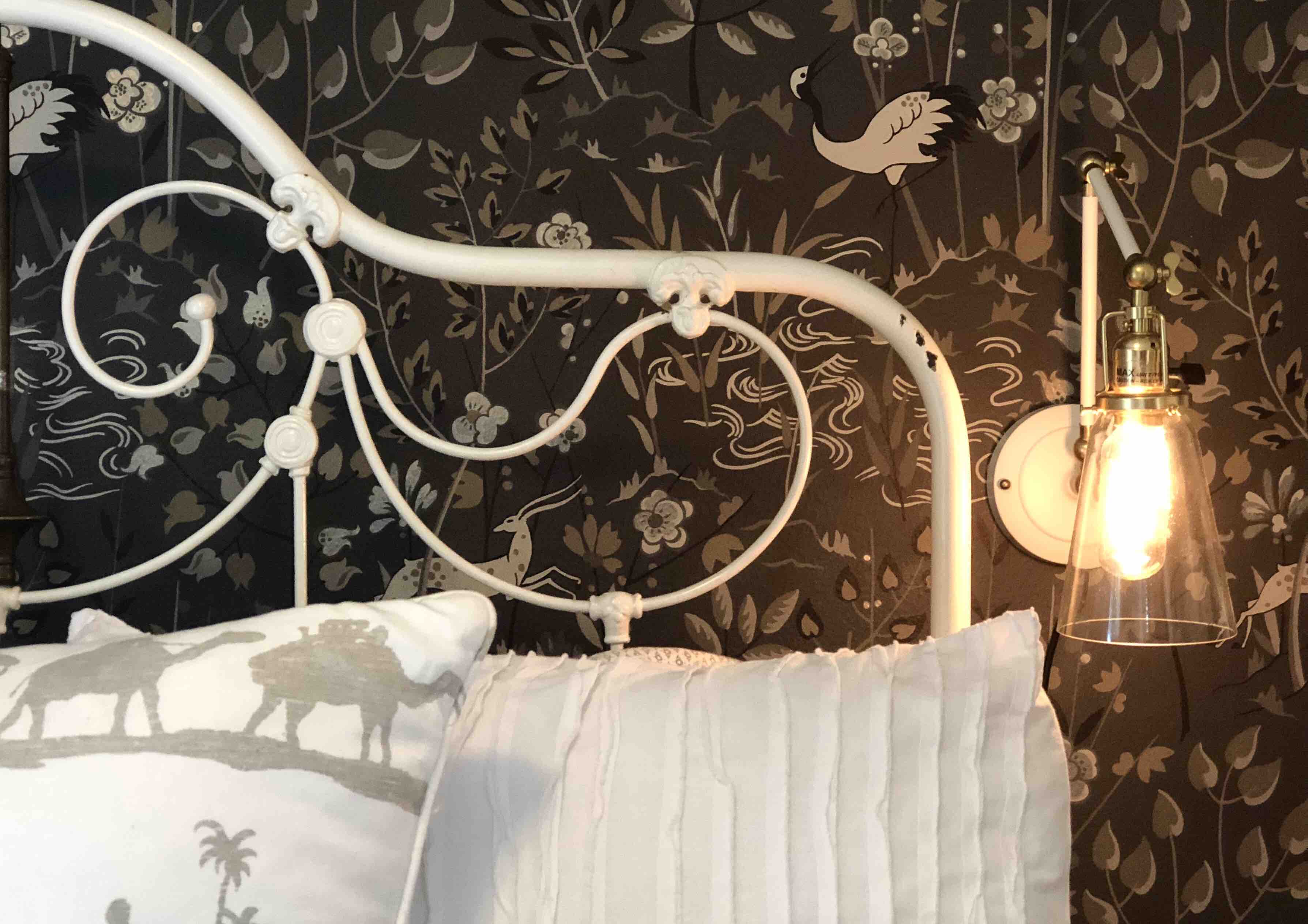 Sweet garden suite with free parking