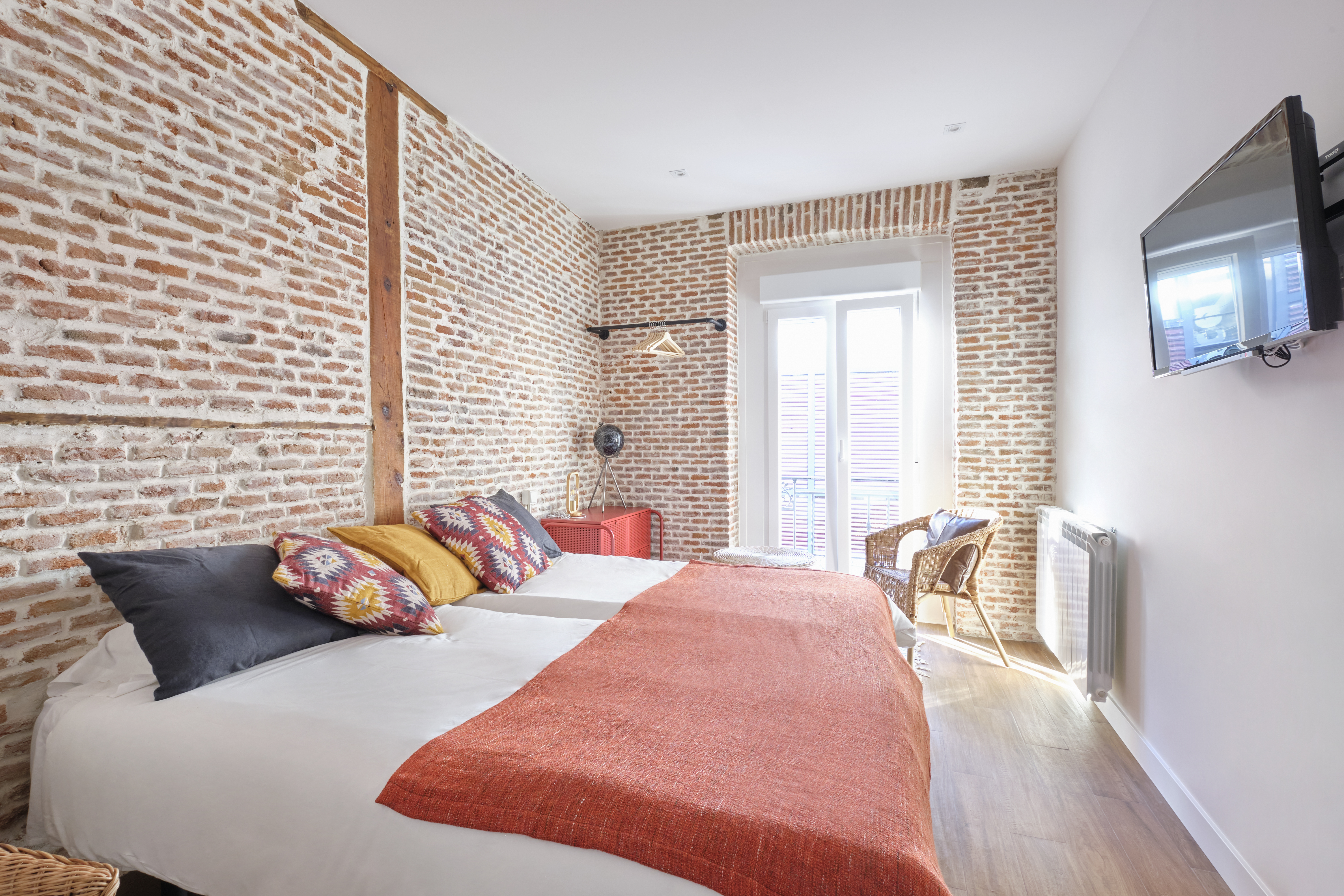 <<<Studio Centre-Live-In-Atocha-WIFI,A/C>>>