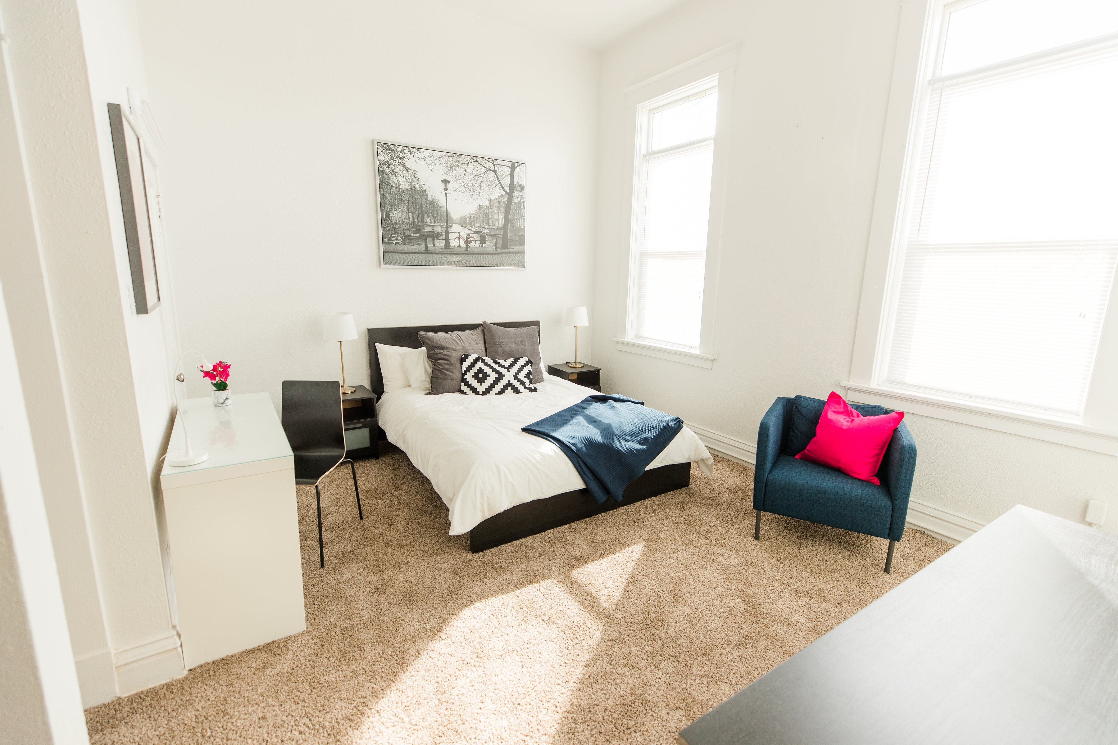 Creative City View Studio Apartments for Large Space