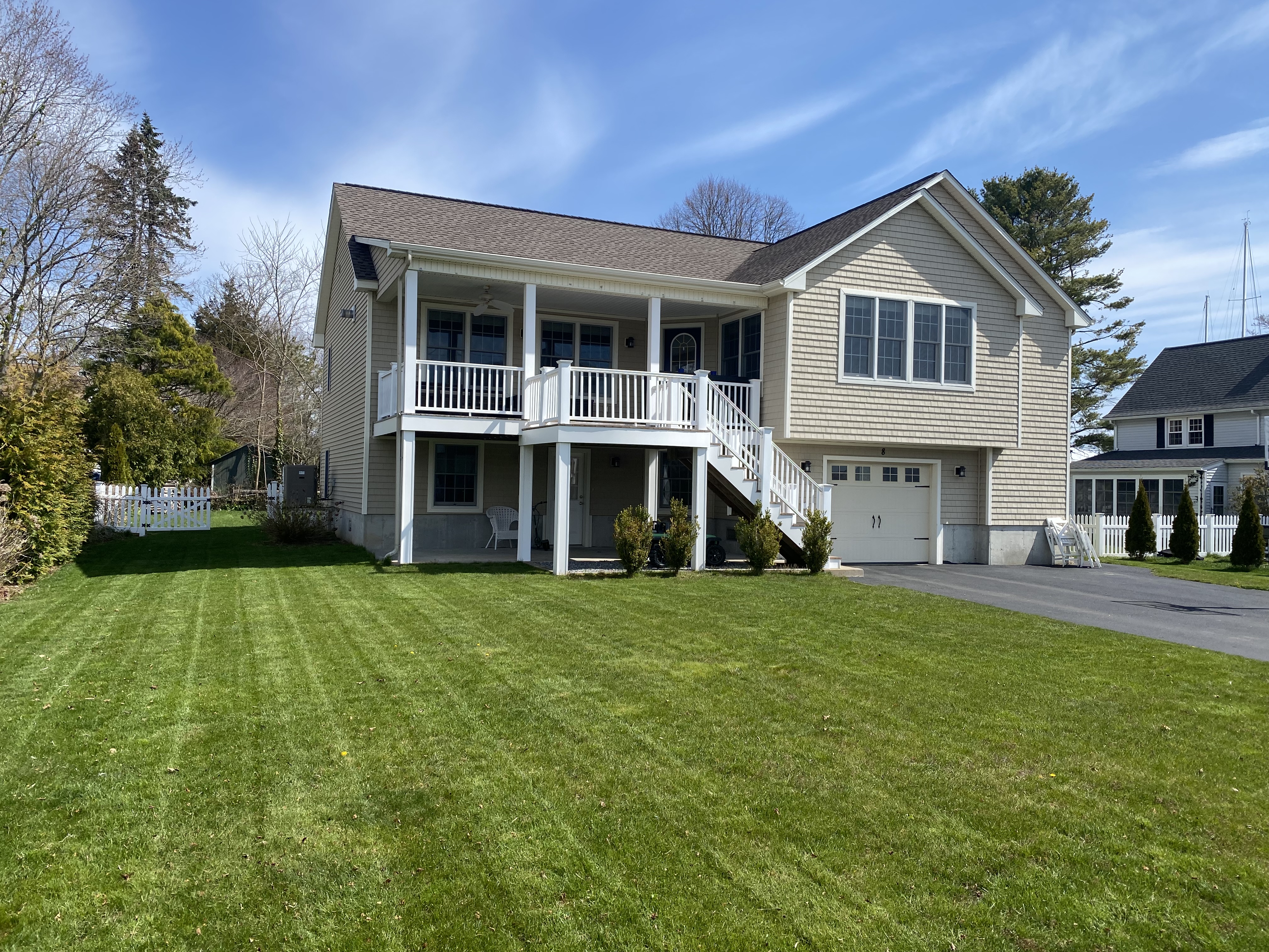 Dream Vacation Home Willow Point in Mystic, CT