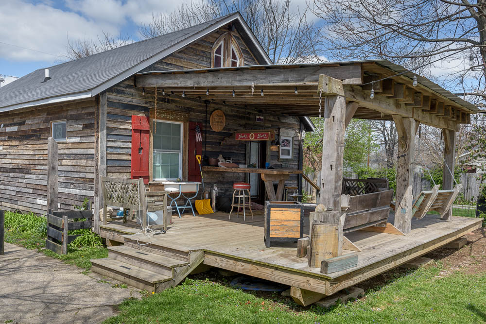 The “Lexington Cabin" Top20AirBNBLexington Houses for Rent in