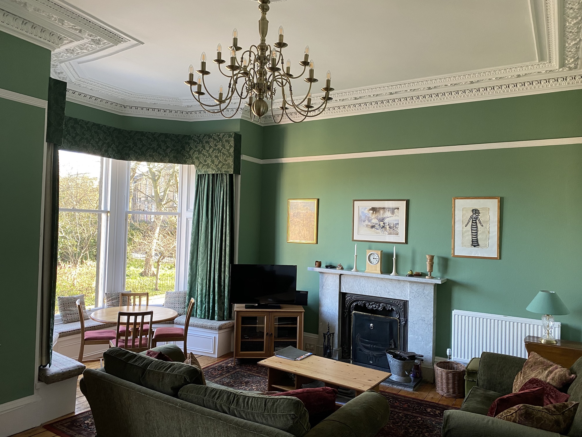 Beautiful Apartment in Edinburgh in Comely Bank, Edinburgh