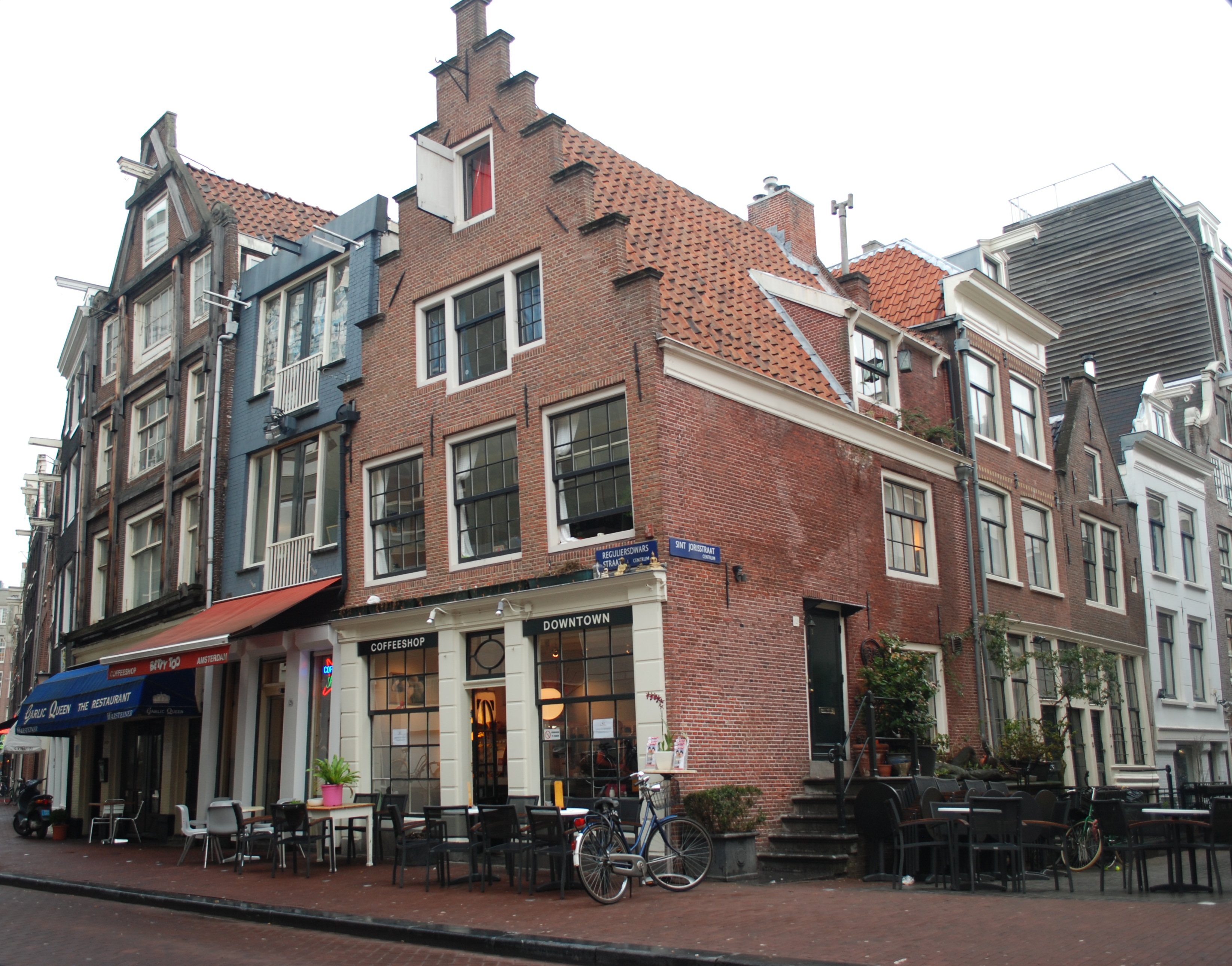 Comfortable double room โ Amsterdam stay