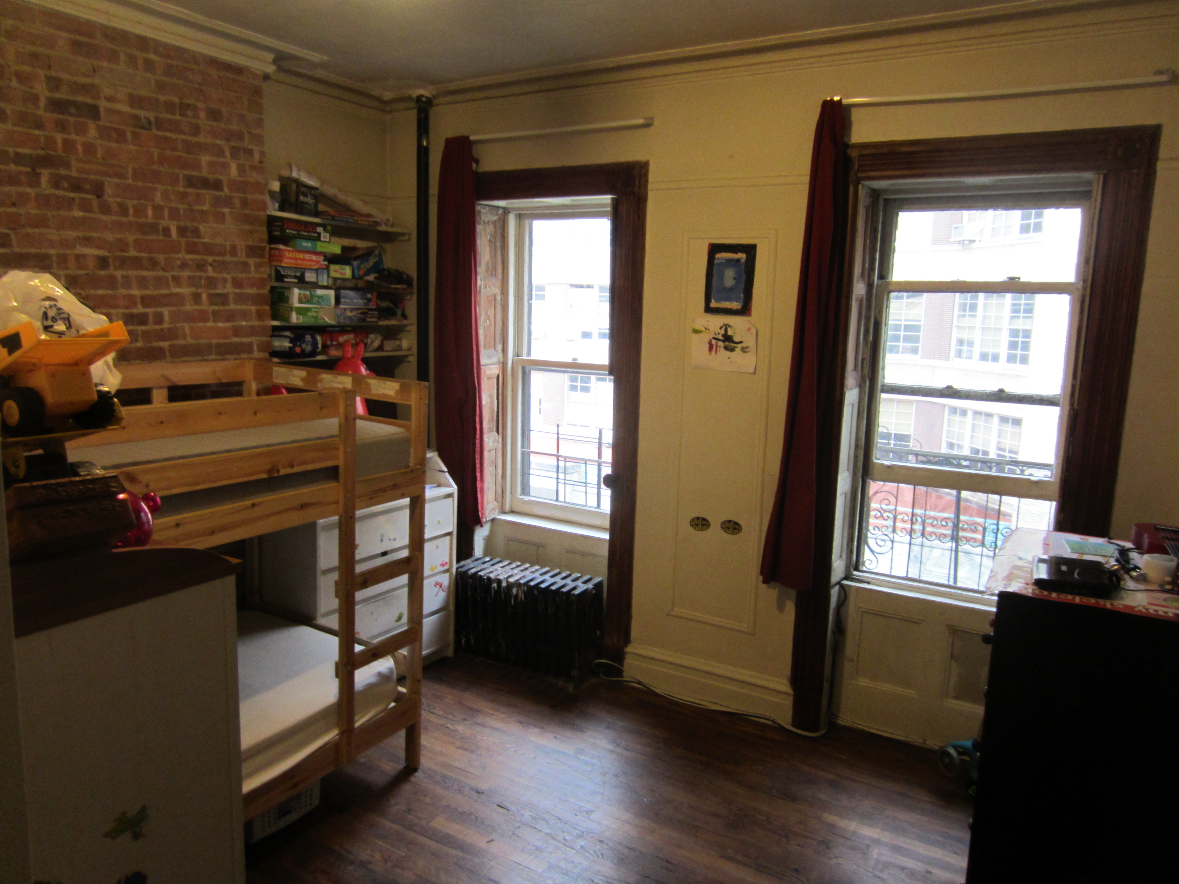Bedroom for two in Chelsea