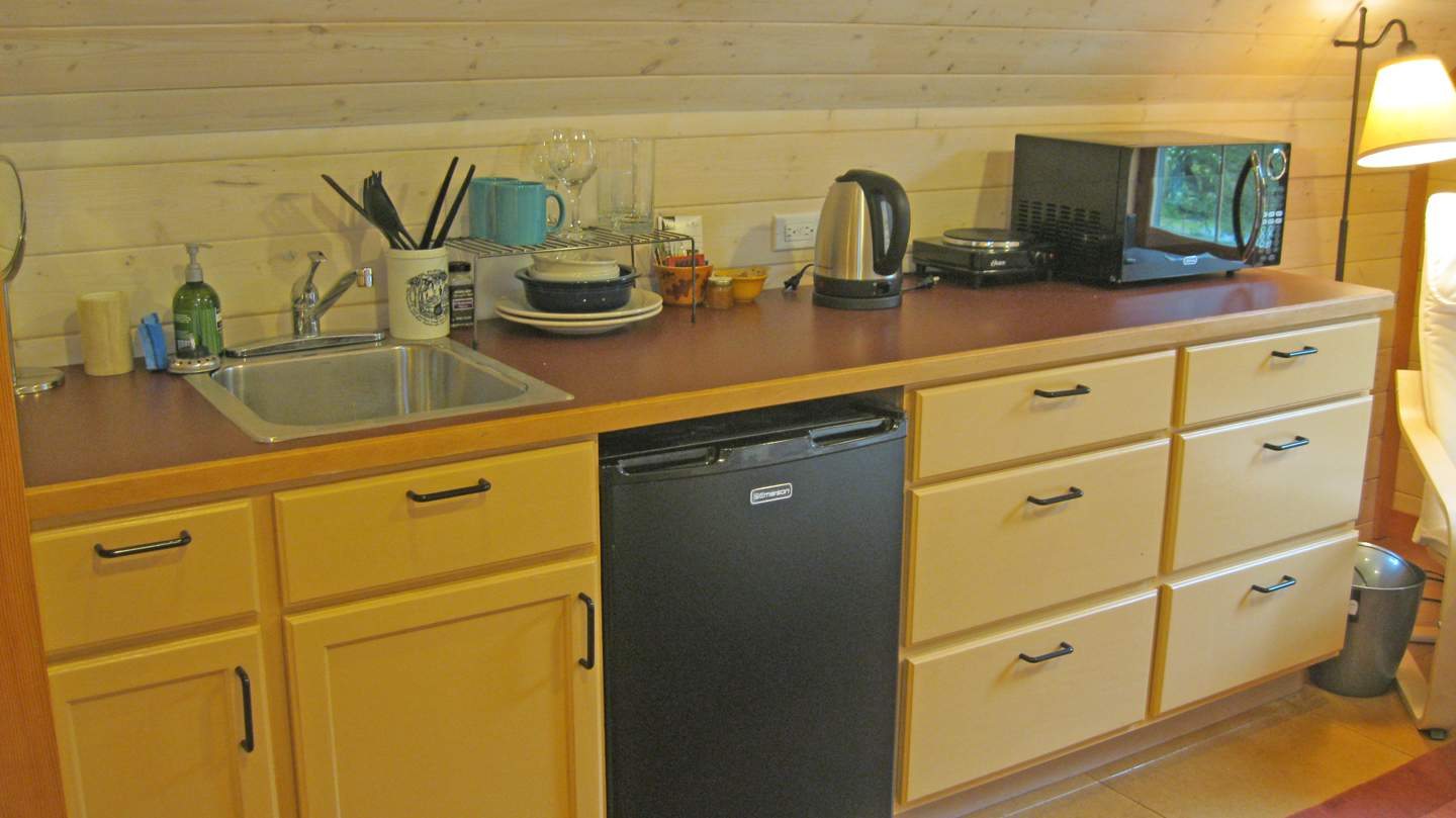 Charming Bainbridge apt near beach with bikes Apartments for Rent in