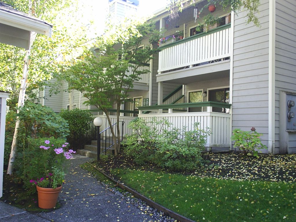 Timberlawn Apartments A202 2nd Floor Apartments for Rent in Redmond