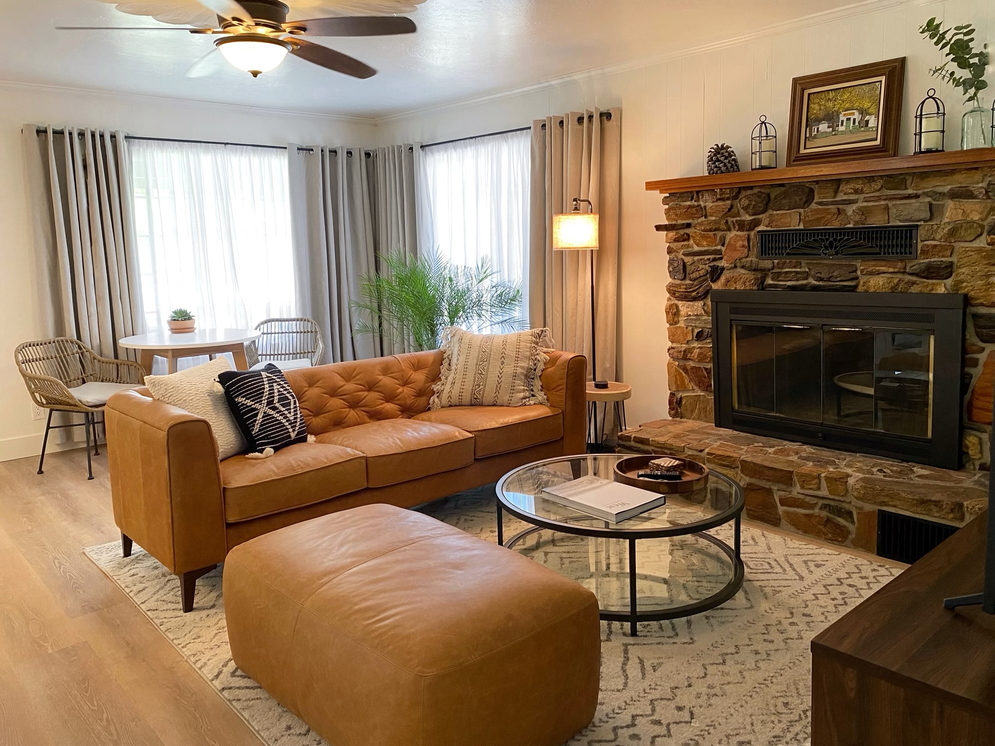 Kern River House, Kernville. The Kern River