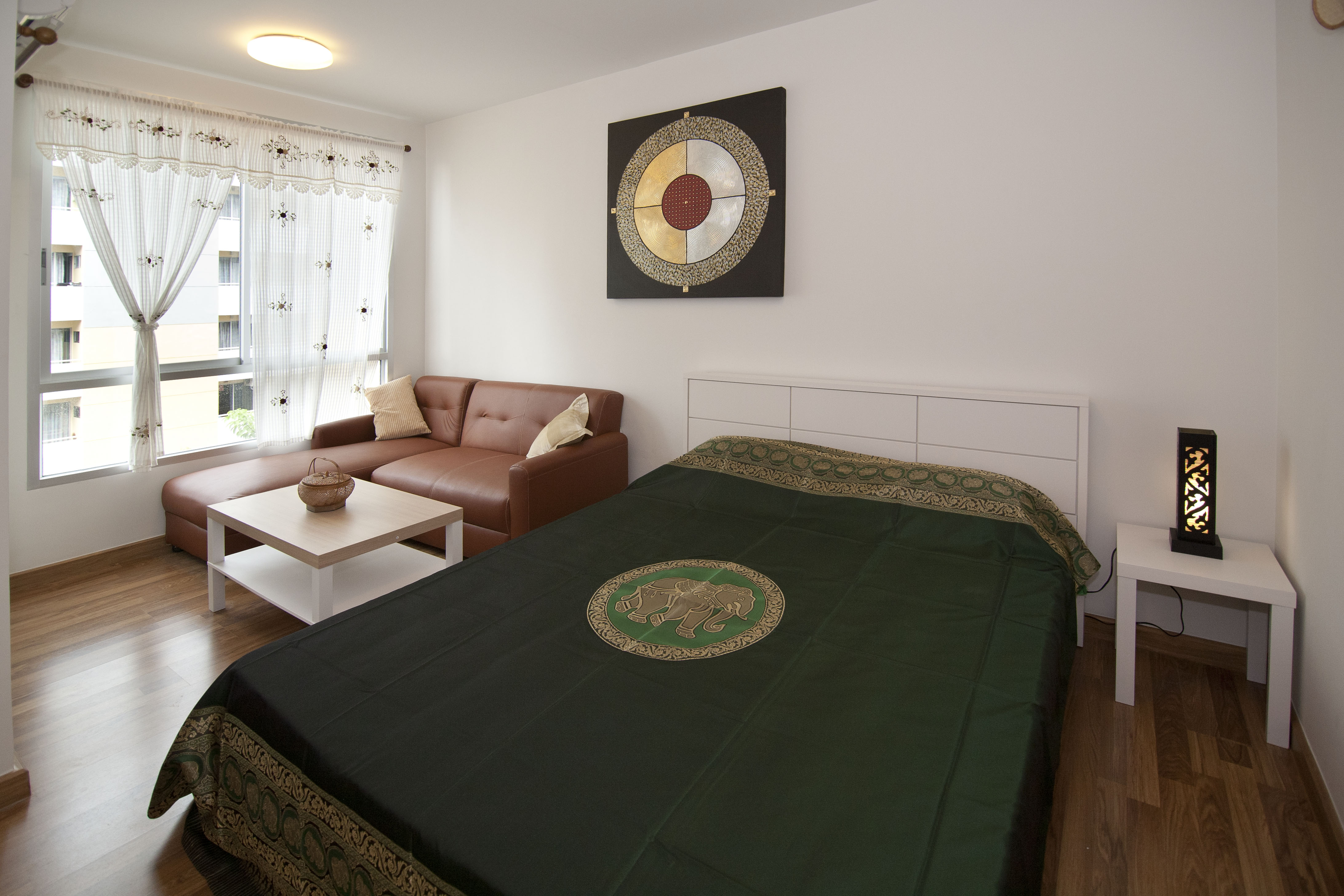 Stay at the ROARING RATCHADA! in Huai Khwang, Bangkok