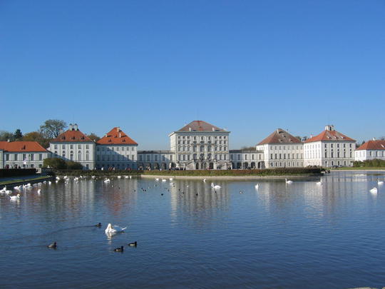 Wohnen am Schloss Nymphenburg in Neuhausen-Nymphenburg, Munich