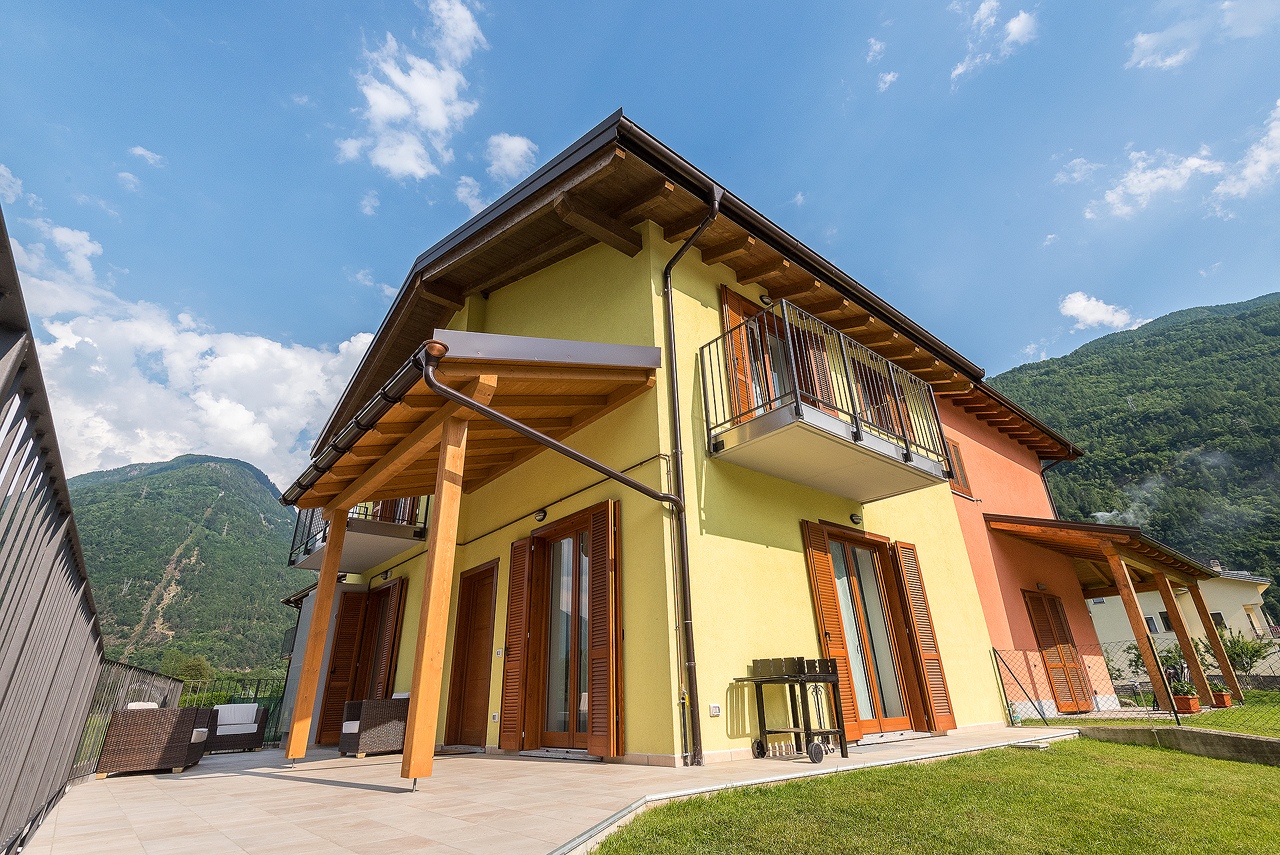 TeglioVacanze  villa the heart Valtellina Houses for Rent