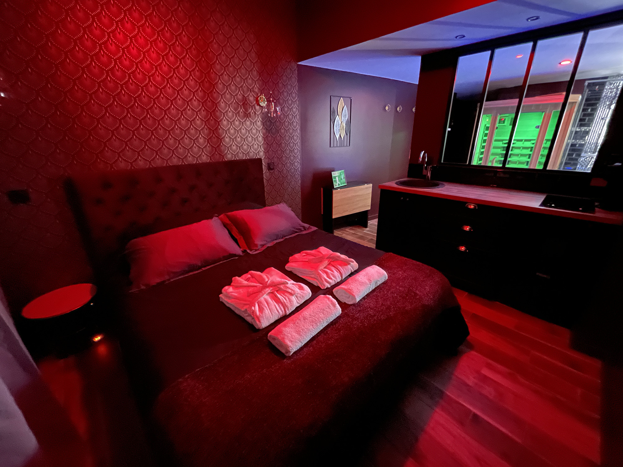 Love Room / Jacuzzi / Sauna / Au bord de l'eau Appartements à louer à