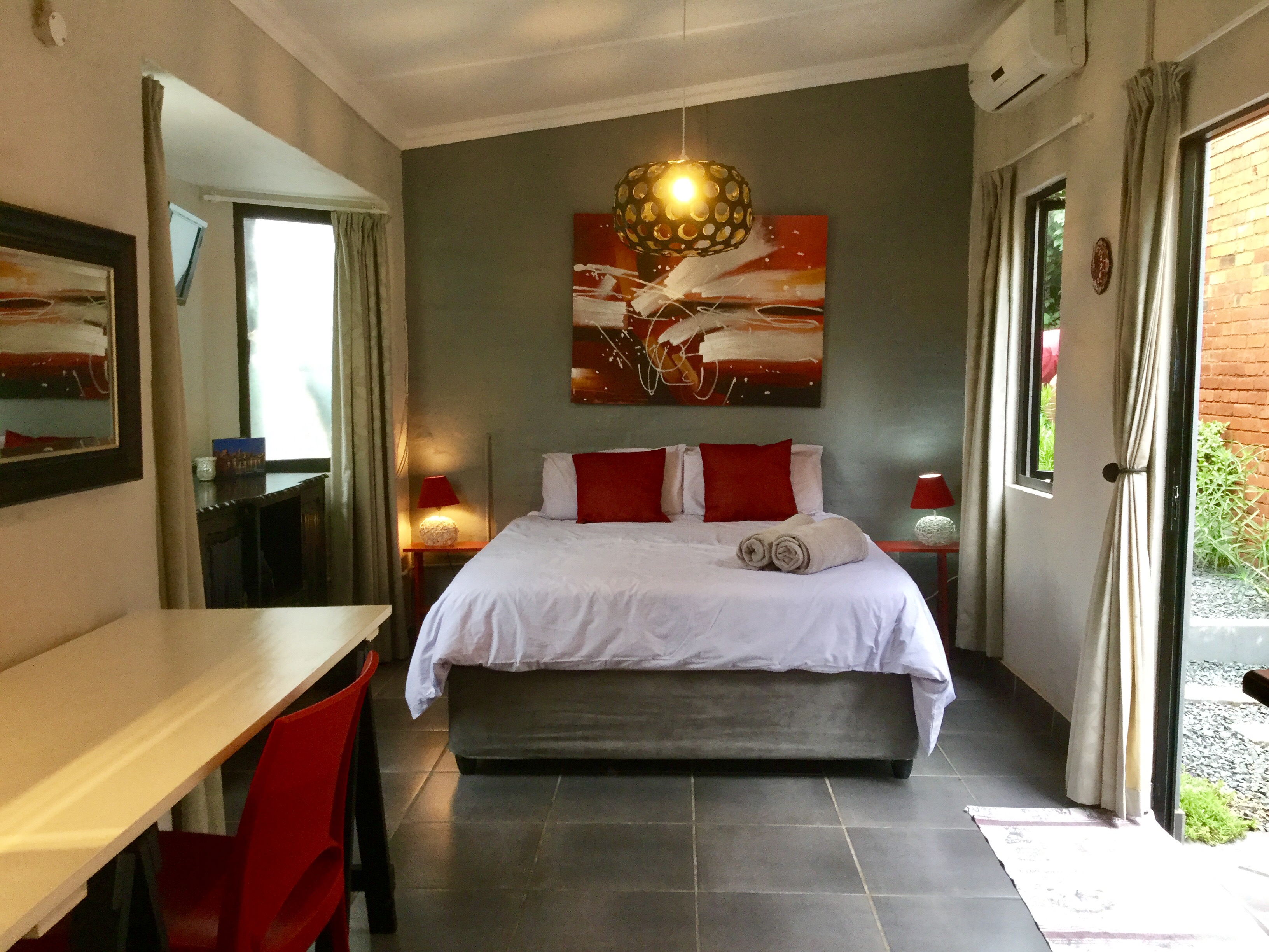Studio At 142 Glenwood Durban Guest Suites For Rent In Berea Kwazulu Natal South Africa