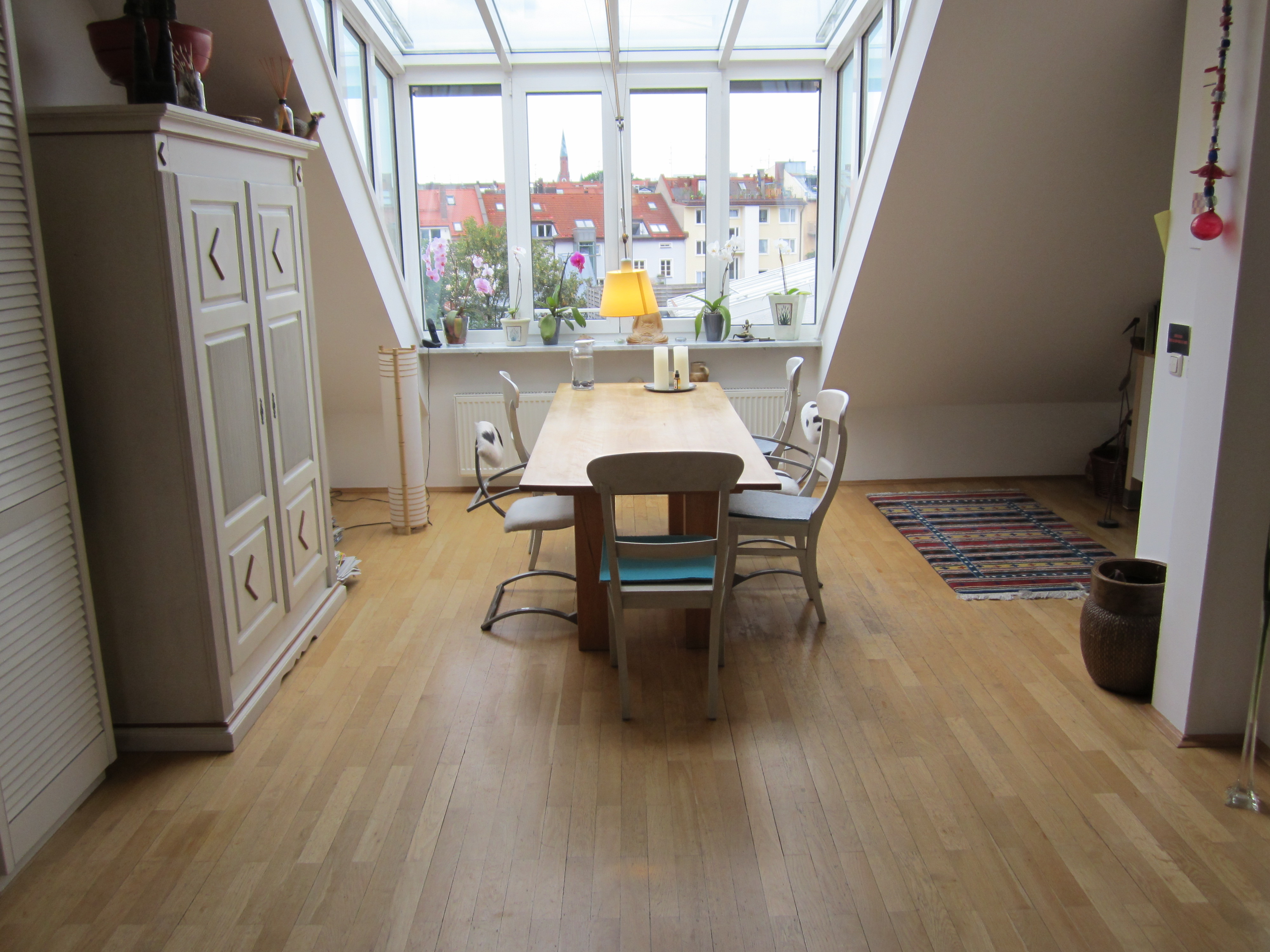 central, bright & nice attic flat in Altstadt-Lehel, Munich
