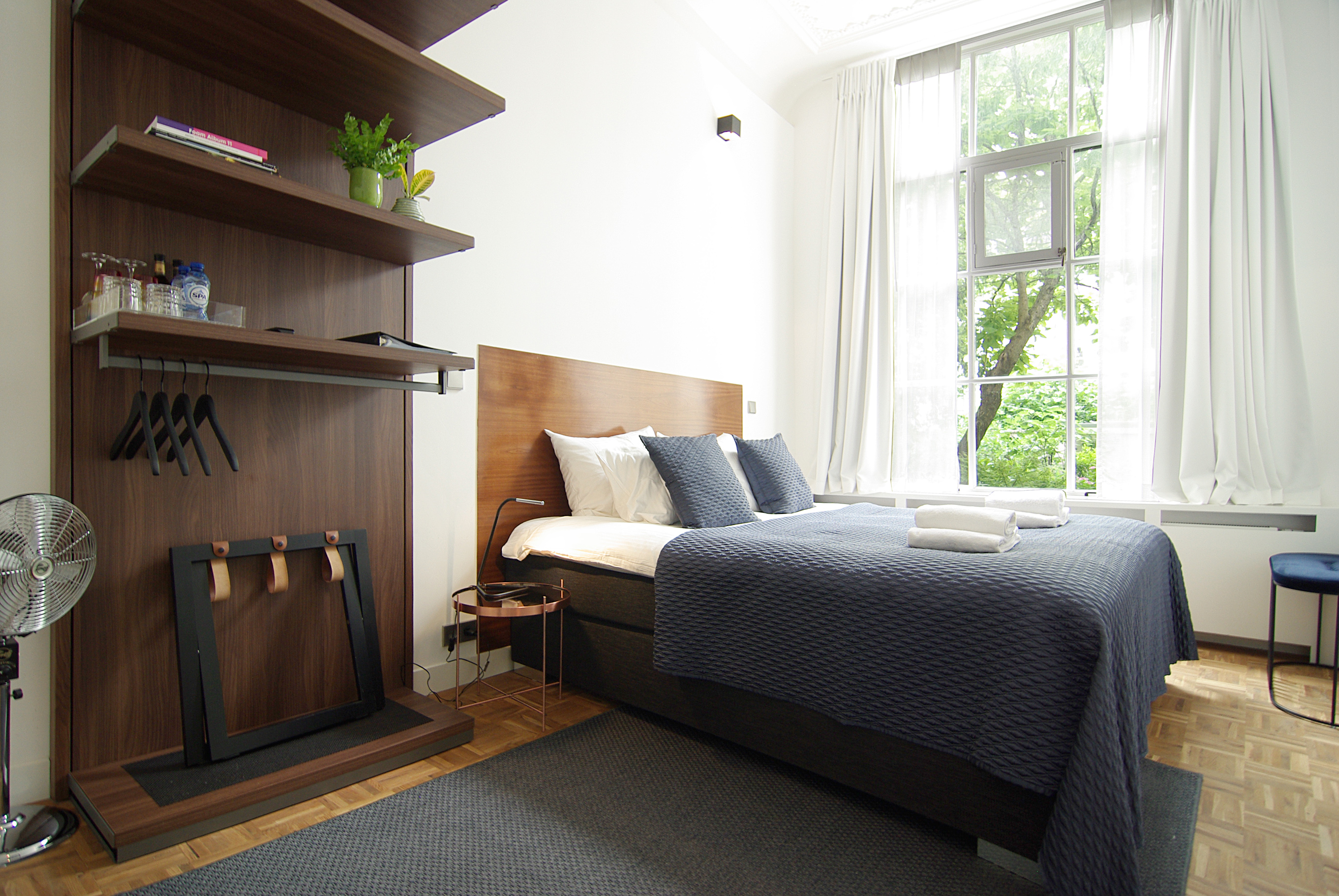 Luxury Canal House room historical city centre — Amsterdam stay