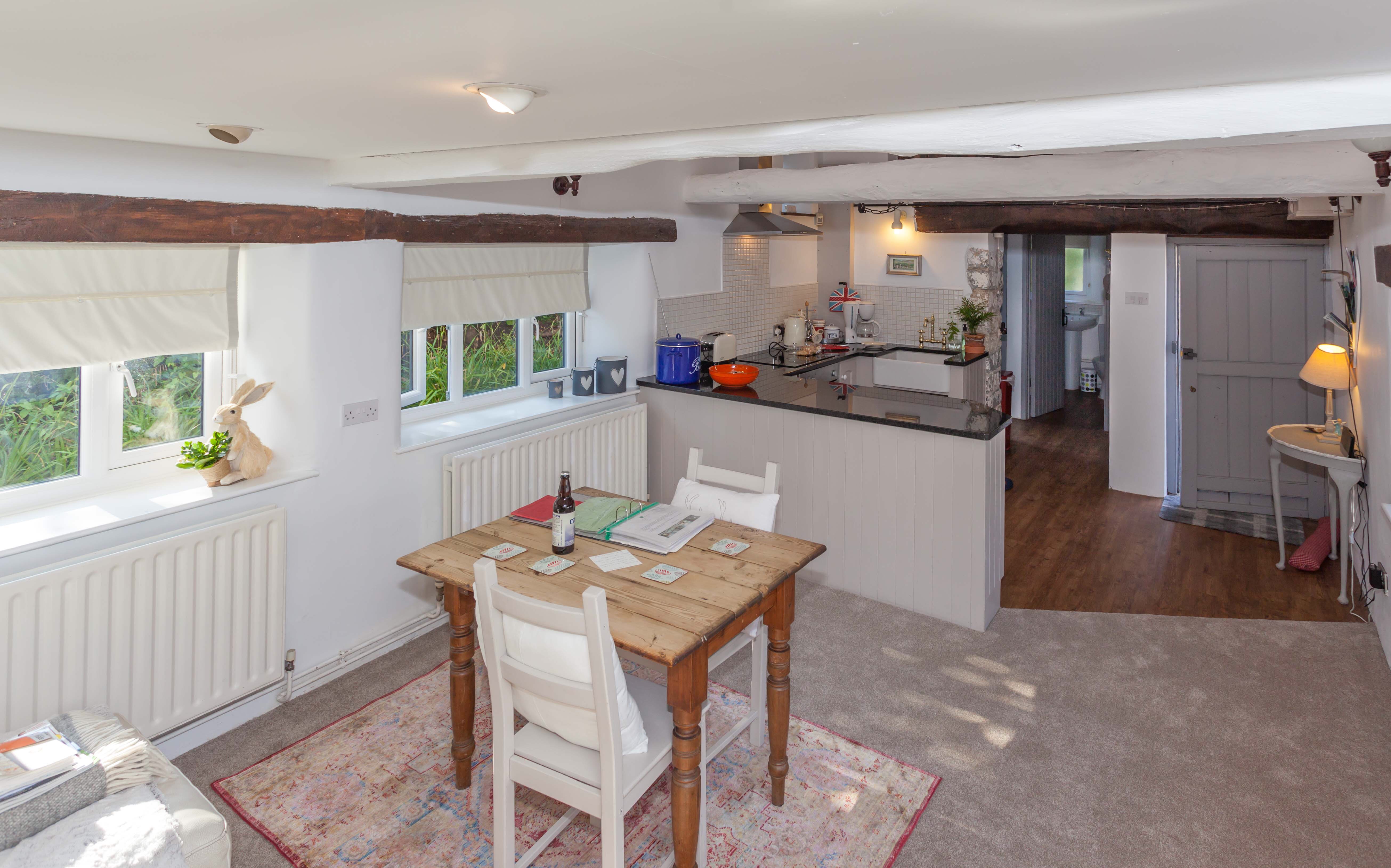 Holly Tree Barn, Wedmore, Somerset Cottages for Rent in Wedmore, United Kingdom