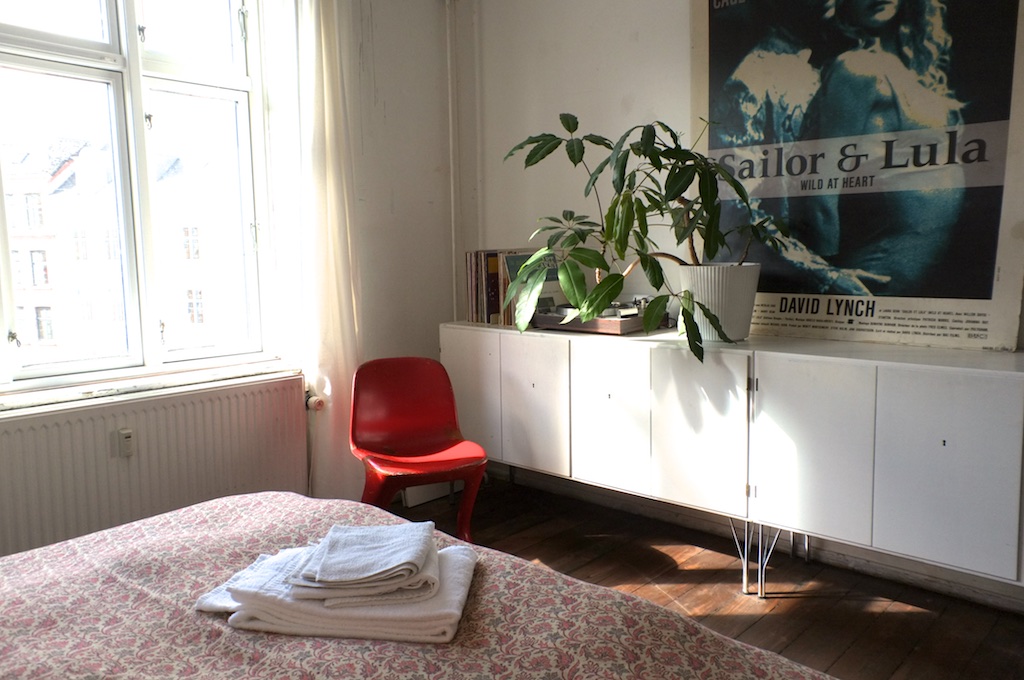 A cosy private room close to center -next to Metro in Vesterbro-Kongens Enghave, Copenhagen