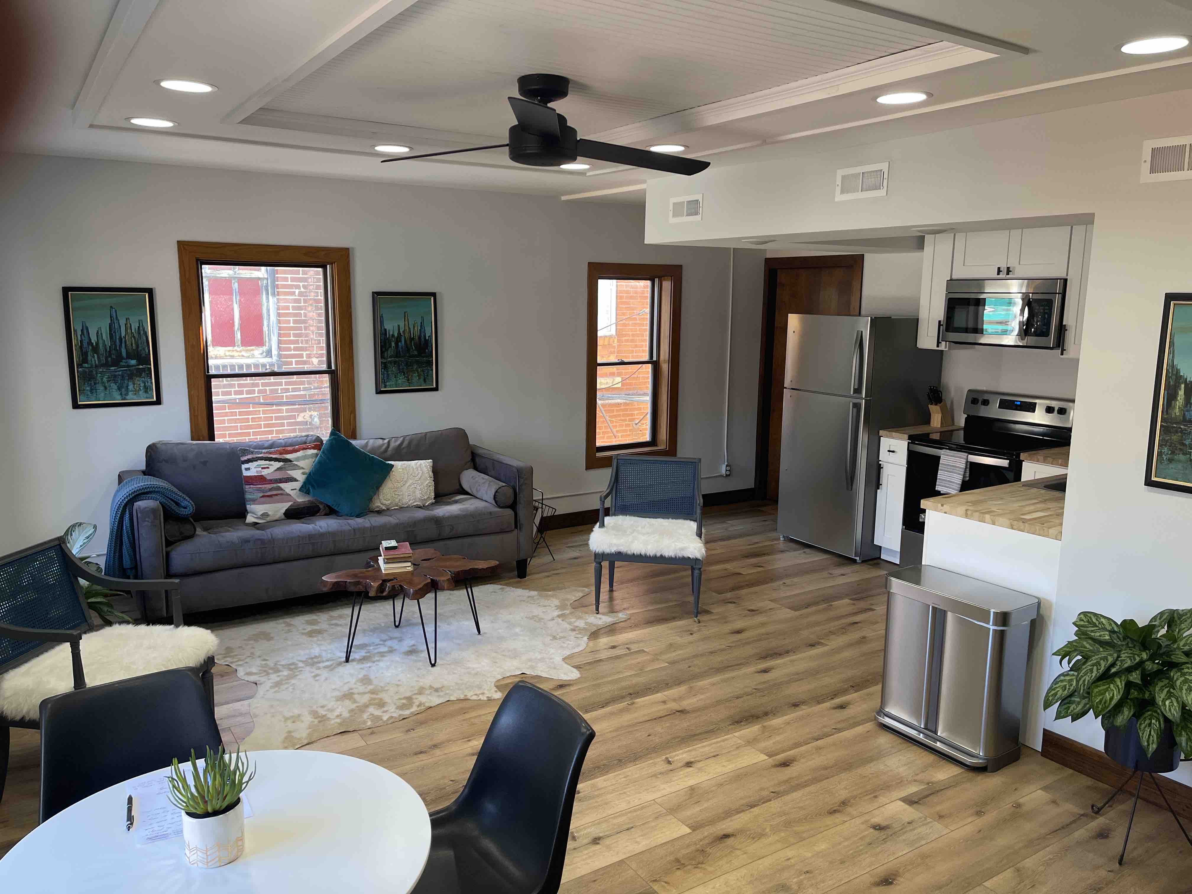 Brand new 2 bedroom unit right in downtown Cape.