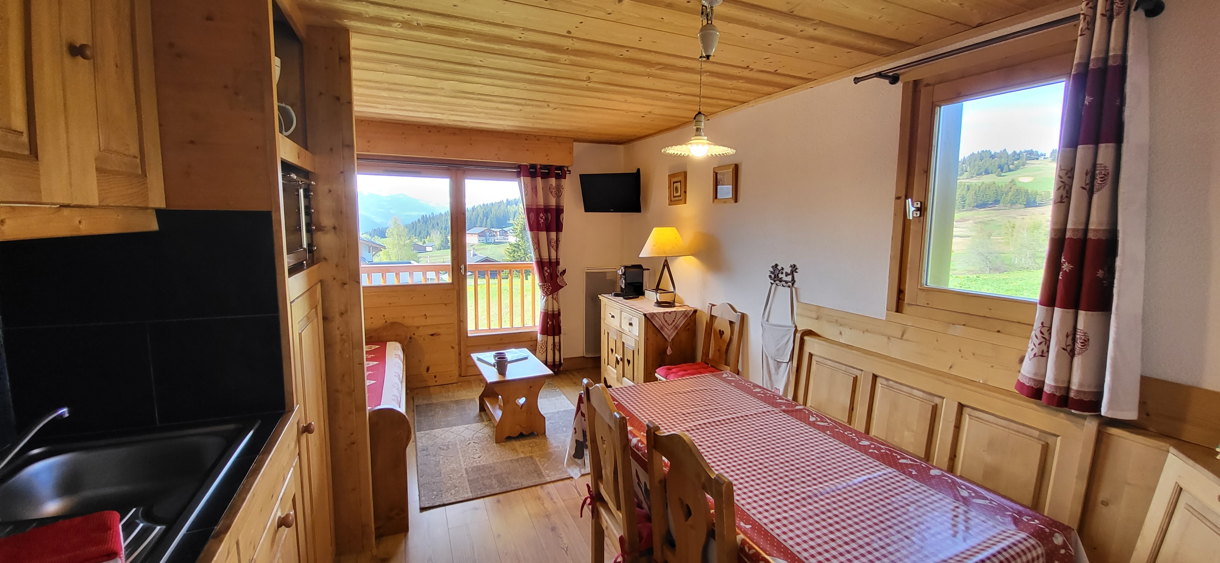 Les Saisies, 4 people, close to ski and shops ❤⛷