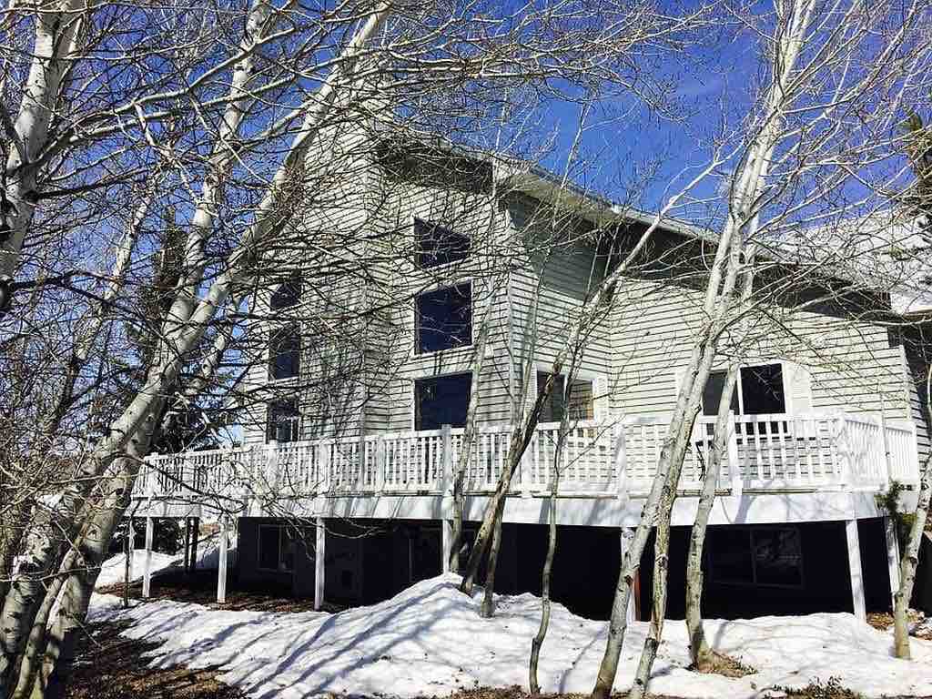 Aspen Ridge Farm and Guesthouse