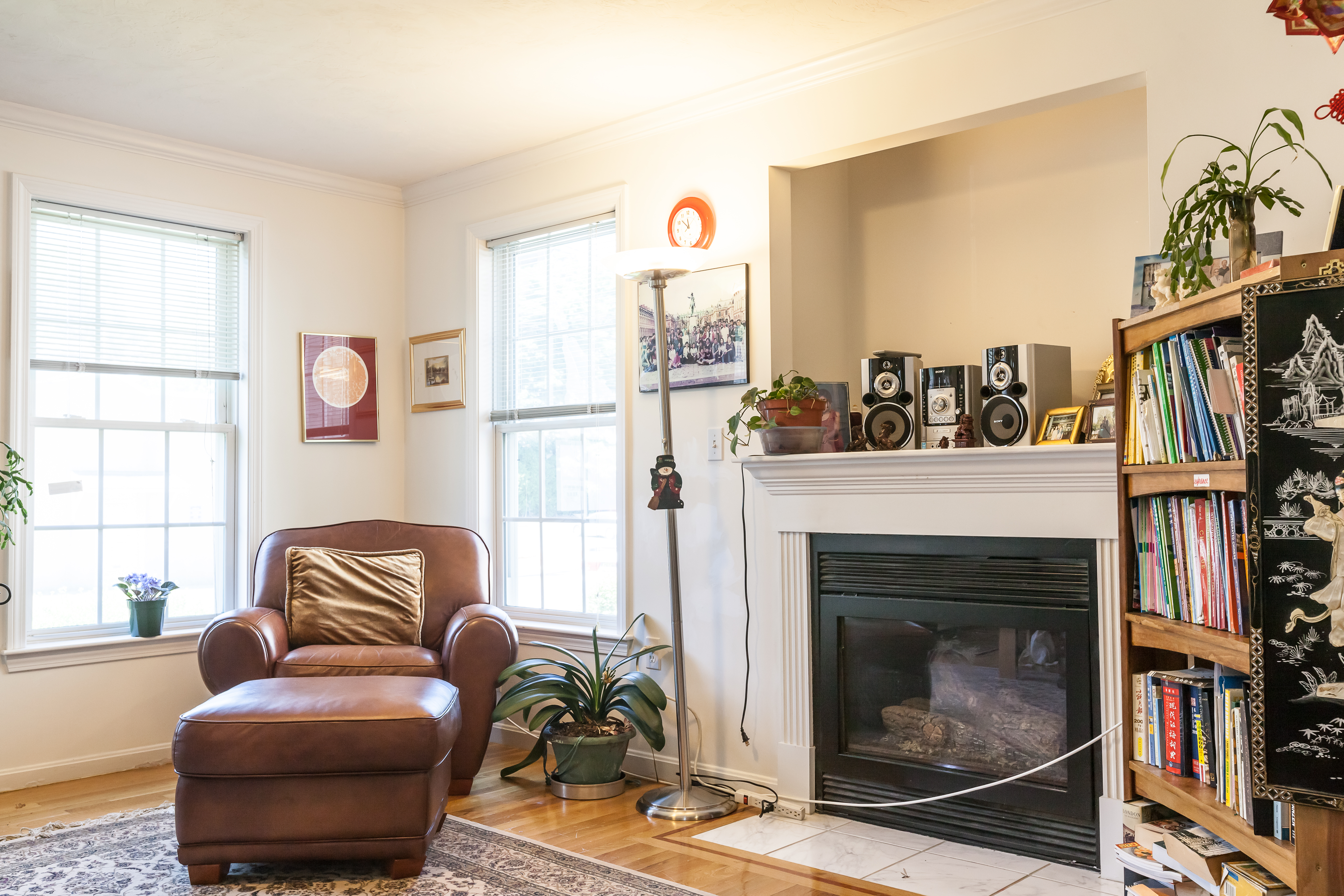 Comfy Home in Boston Suburbs
