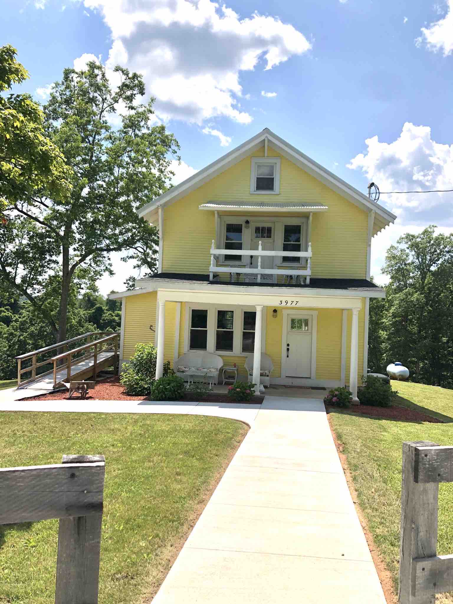 The Farmhouse Houses for Rent in Little Hocking, Ohio, United States