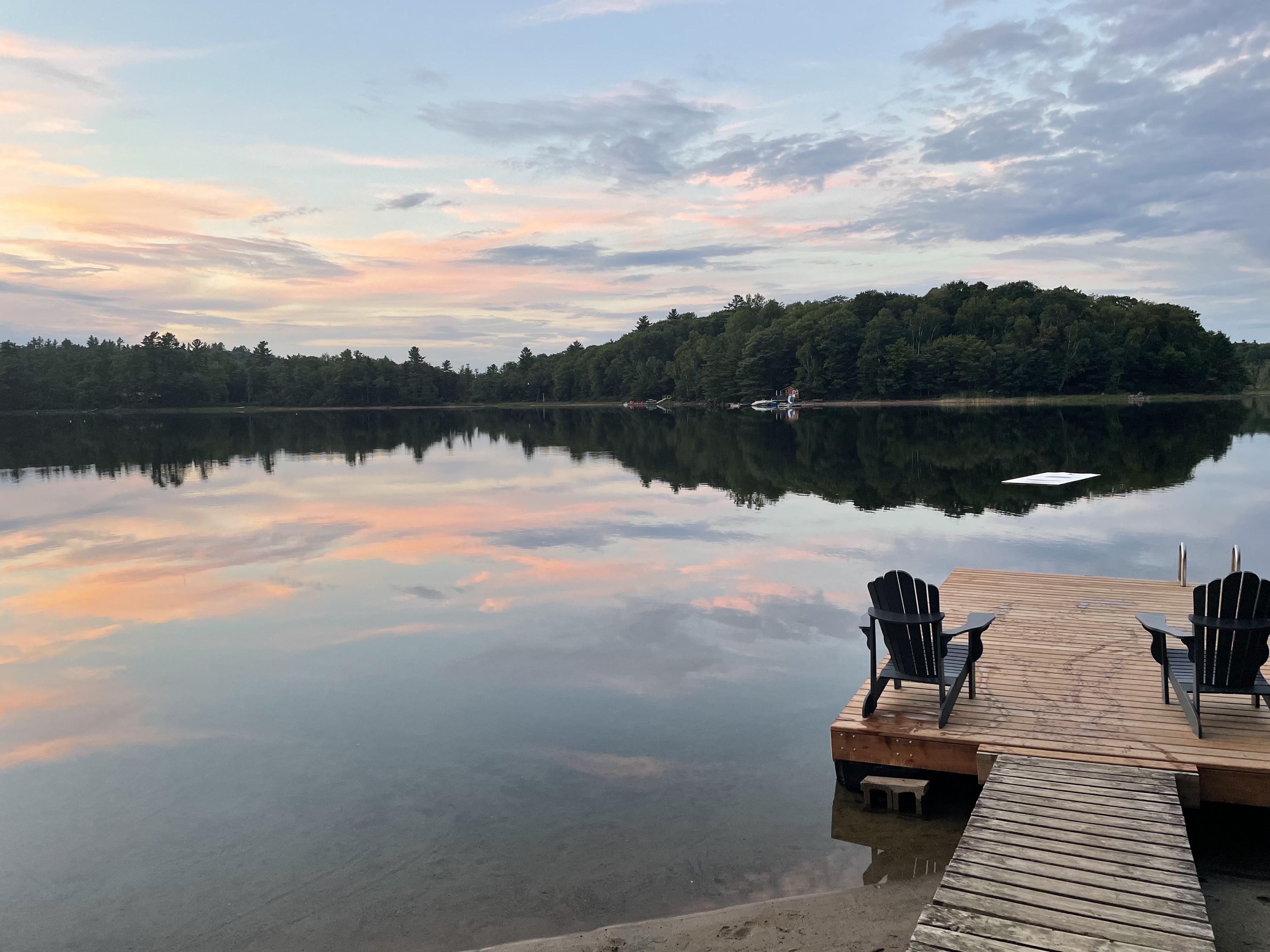 Algonquin Highlands Beachfront Family Cottage