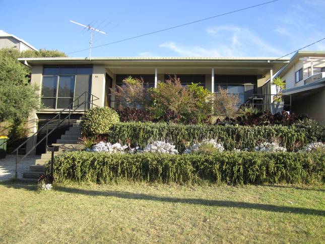 Classic Family Beach House – Walk to Beach in Greater Geelong, Barwon South West Vic