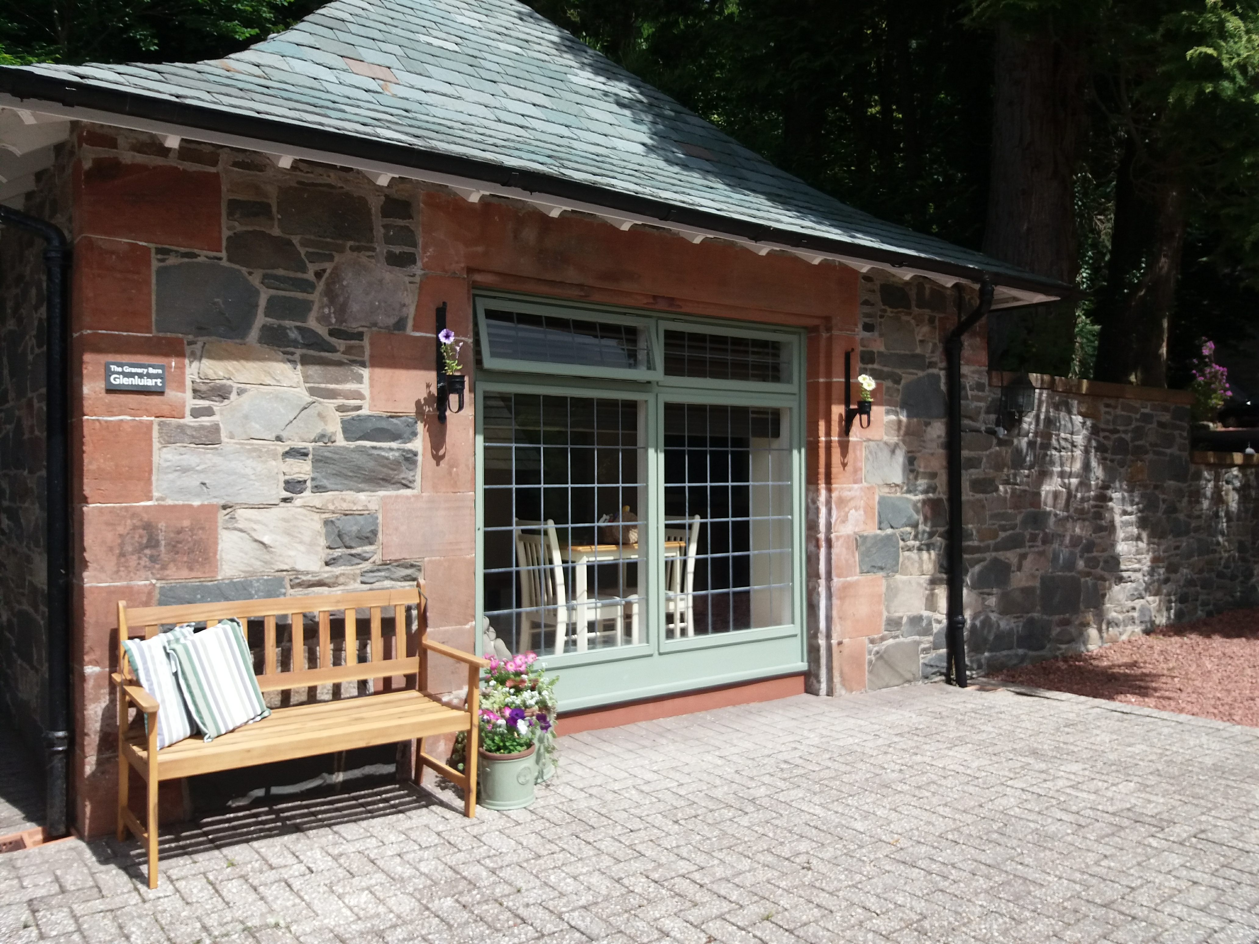 Glenluiart Cottages, The Granary in Moniaive